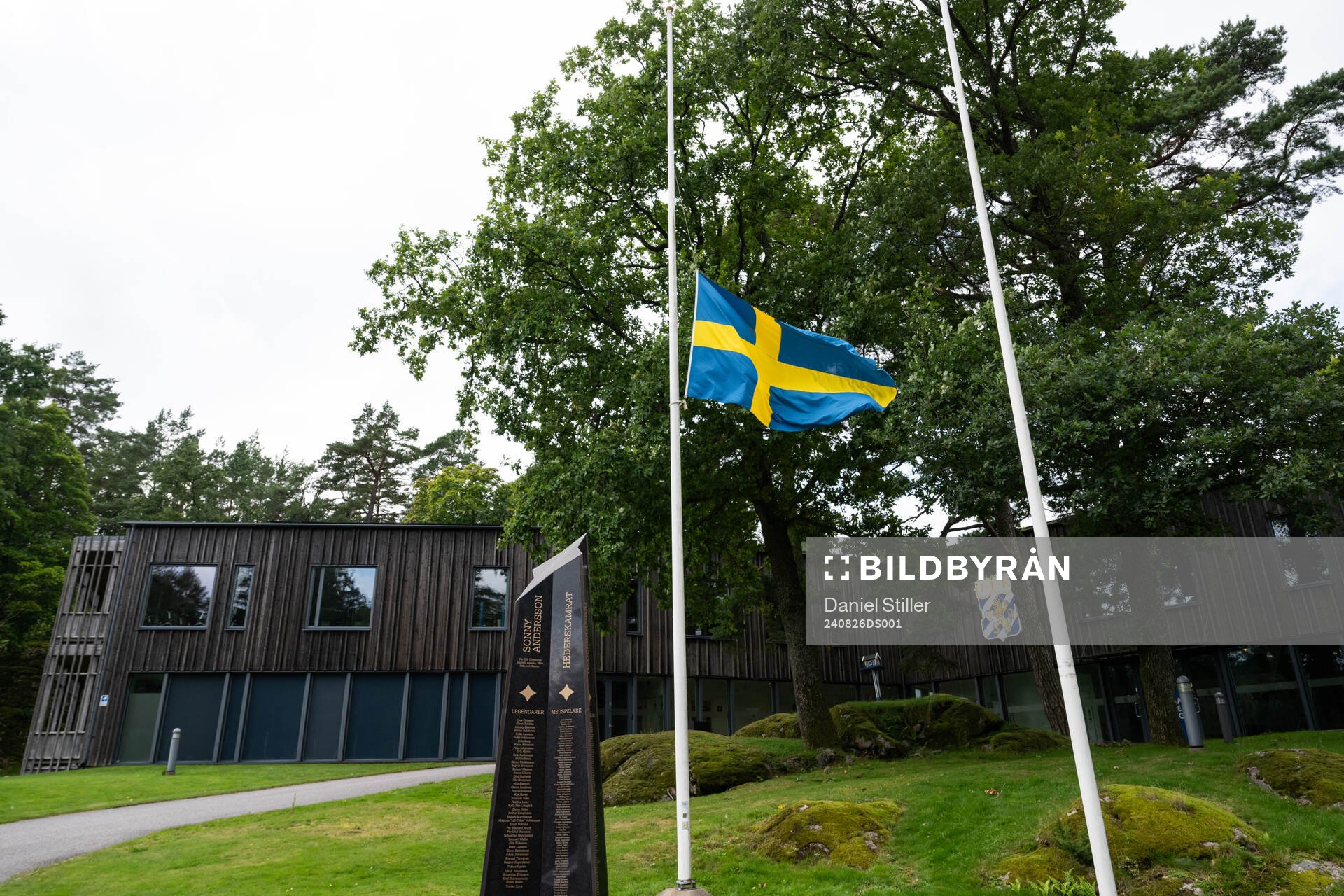 IFK Göteborg flaggar på halv stång
