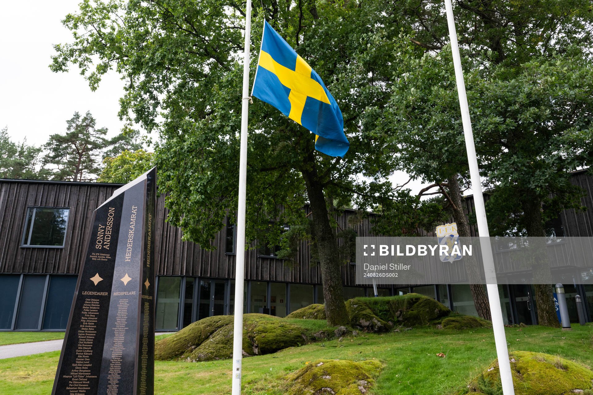 IFK Göteborg flaggar på halv stång