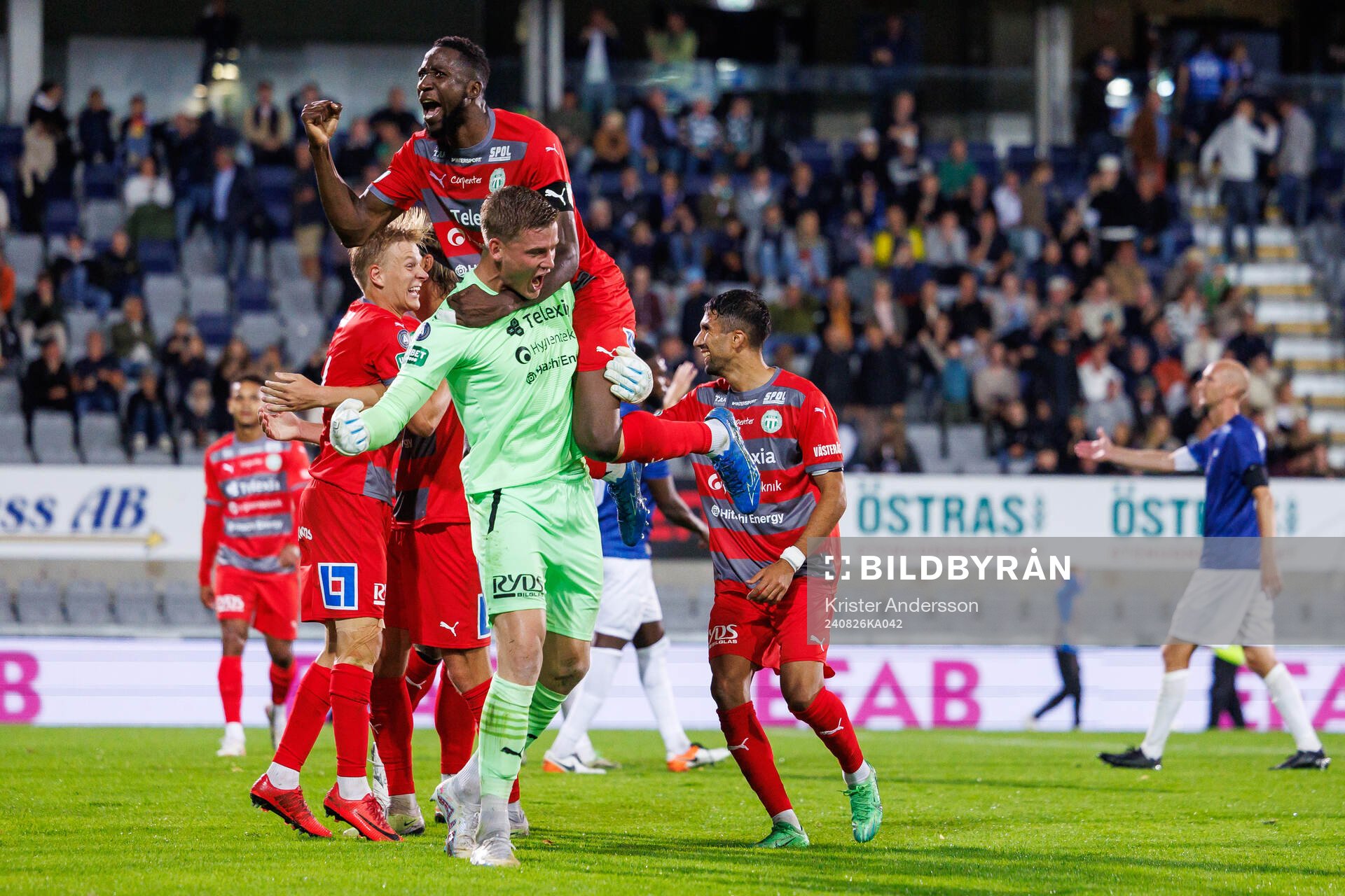 Västerås spelare jublar