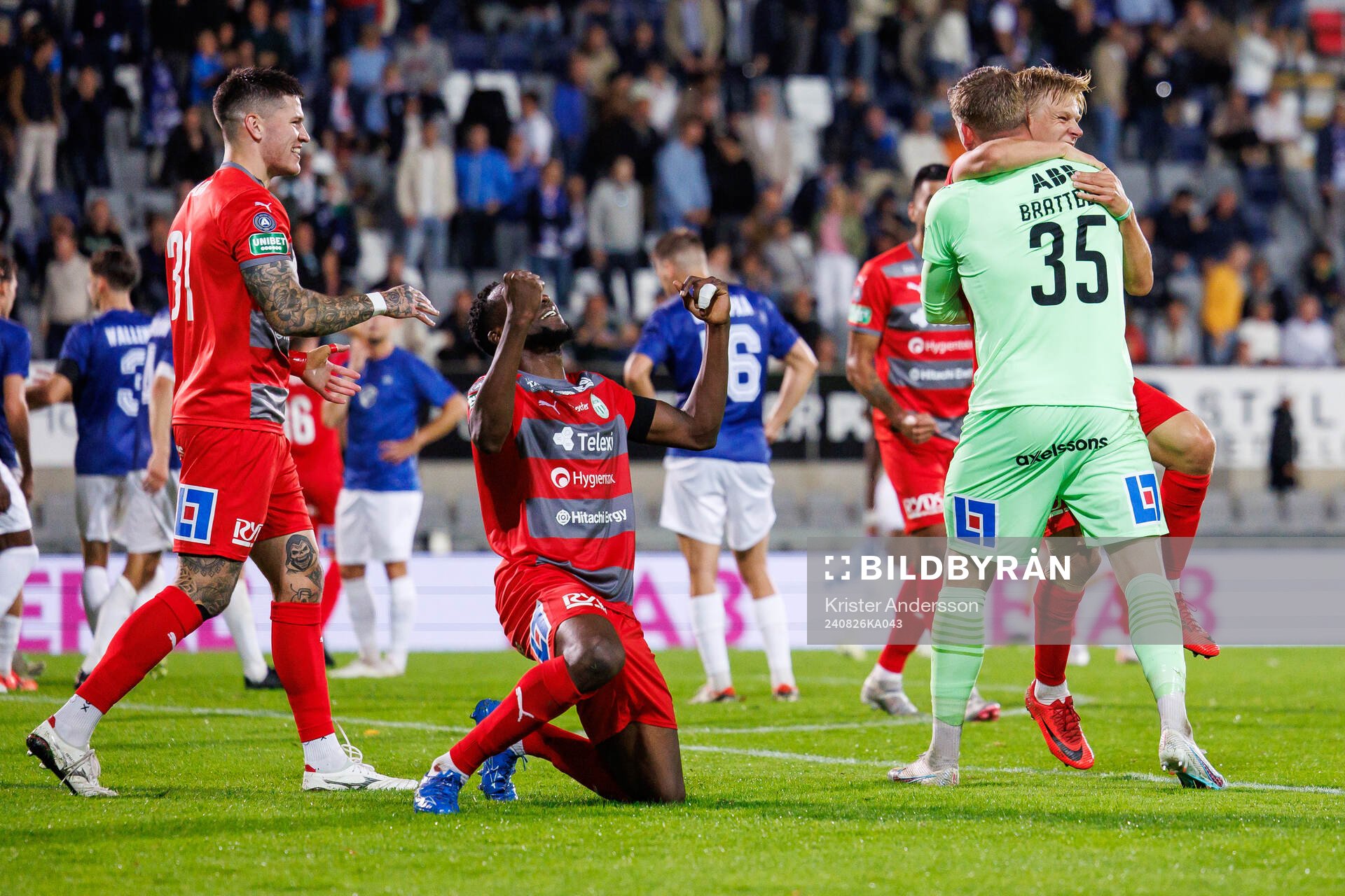 Västerås spelare jublar