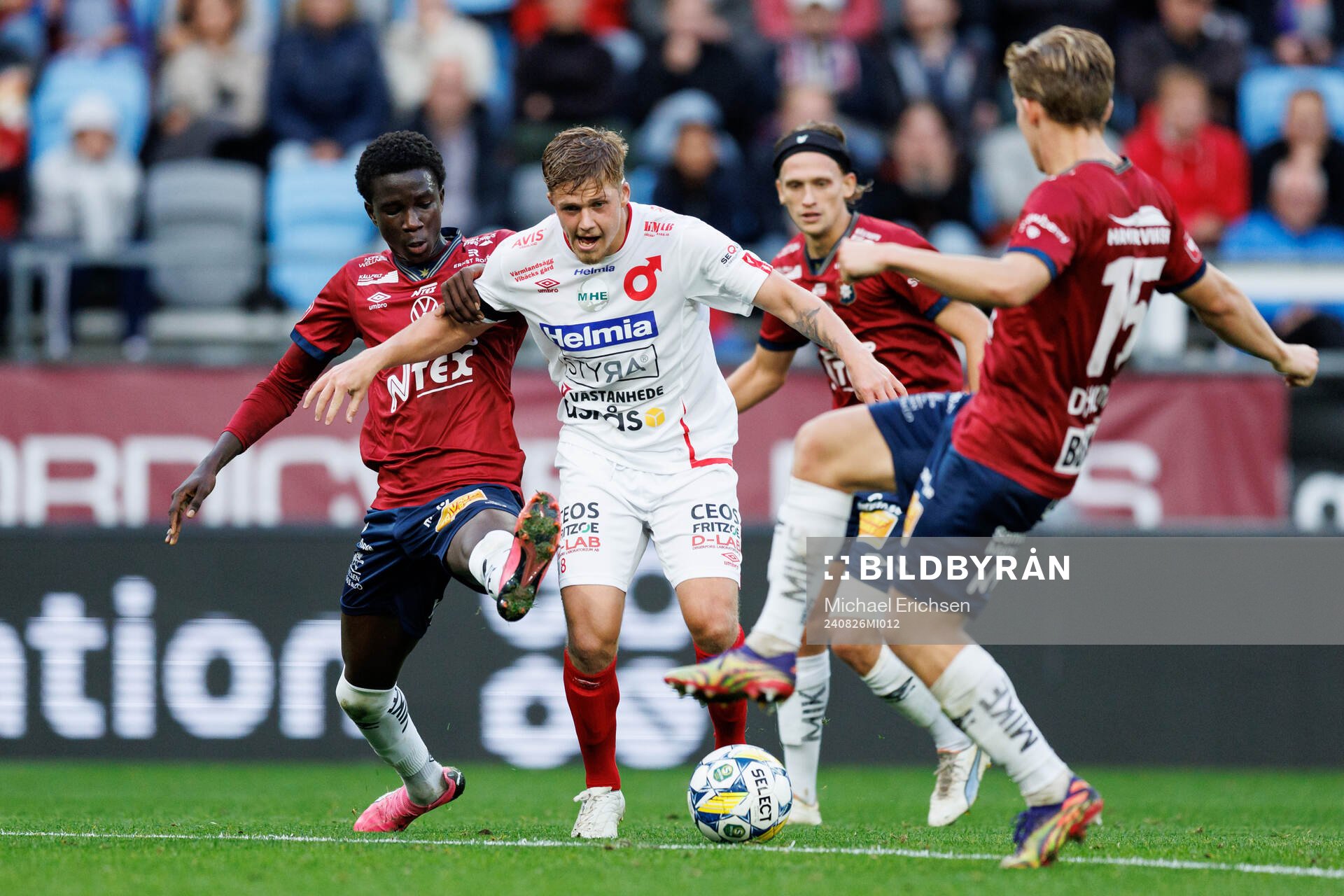 Örgrytes Abdoulaye Faye och Degerfors Kevin Holmén