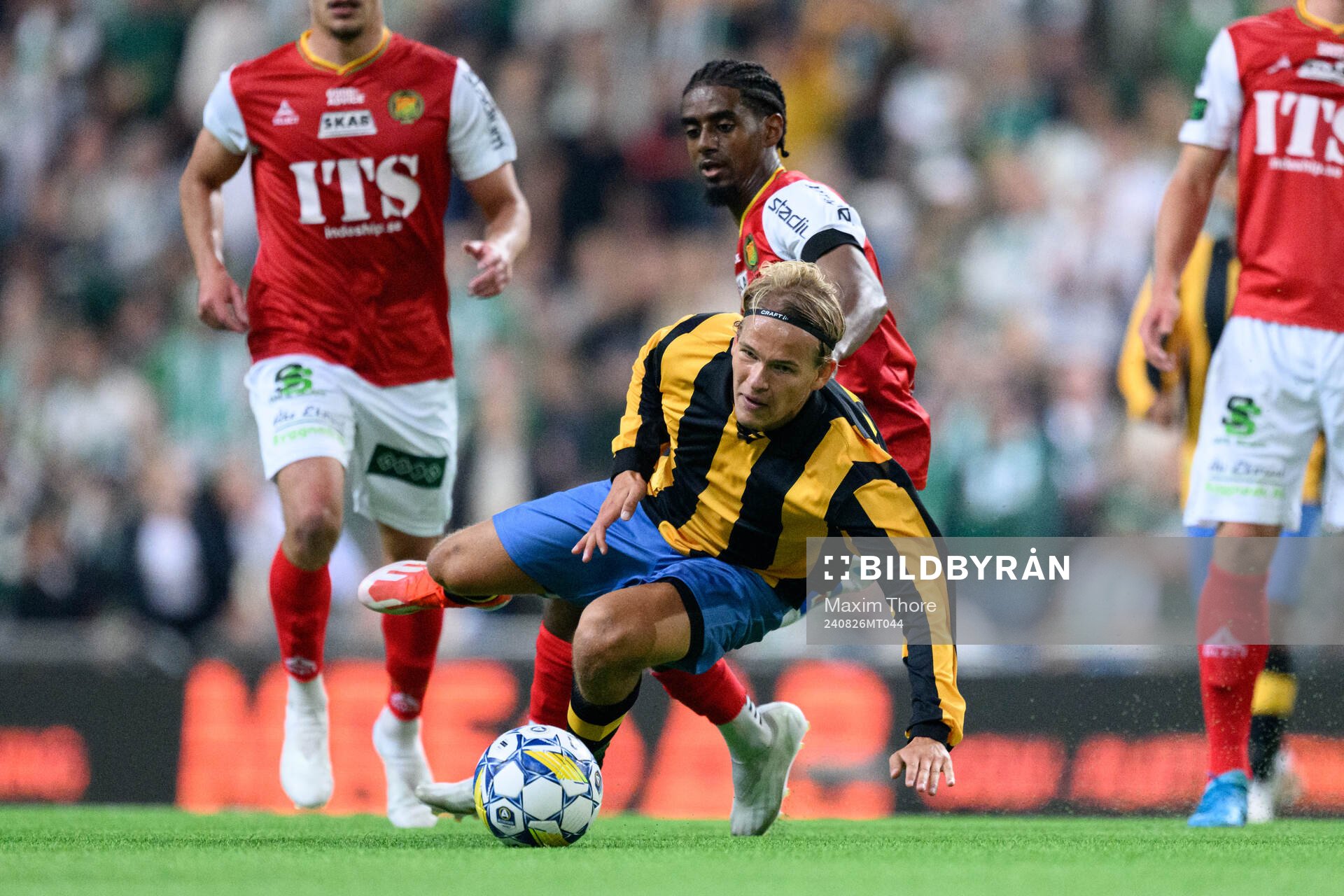 Hammarbys Markus Karlsson och GAISs Harun Ibrahim
