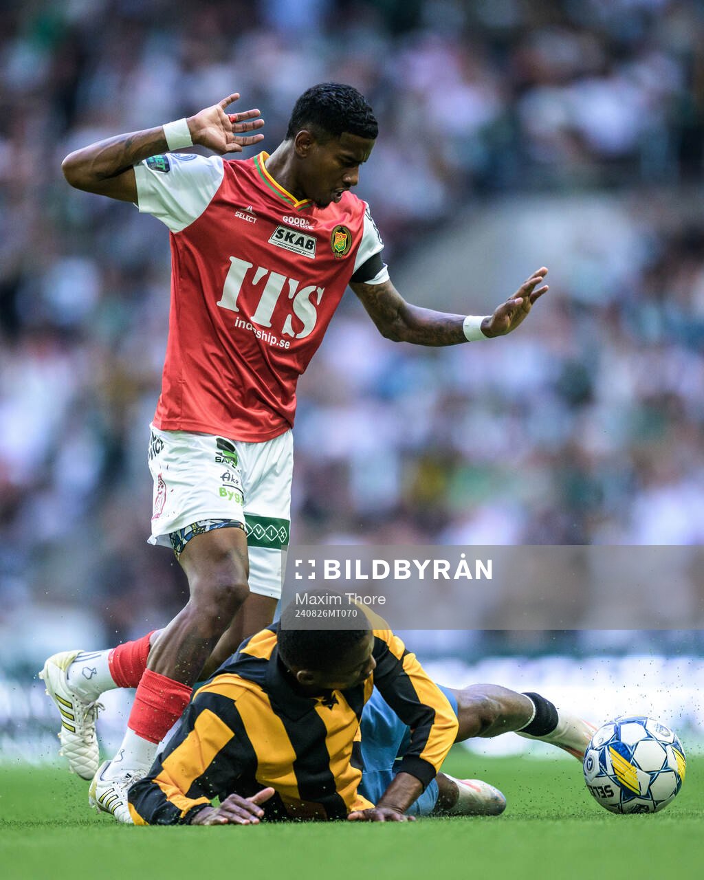 GAISs Chovanie Shakur Amatkarijo och Hammarbys Bouzomana