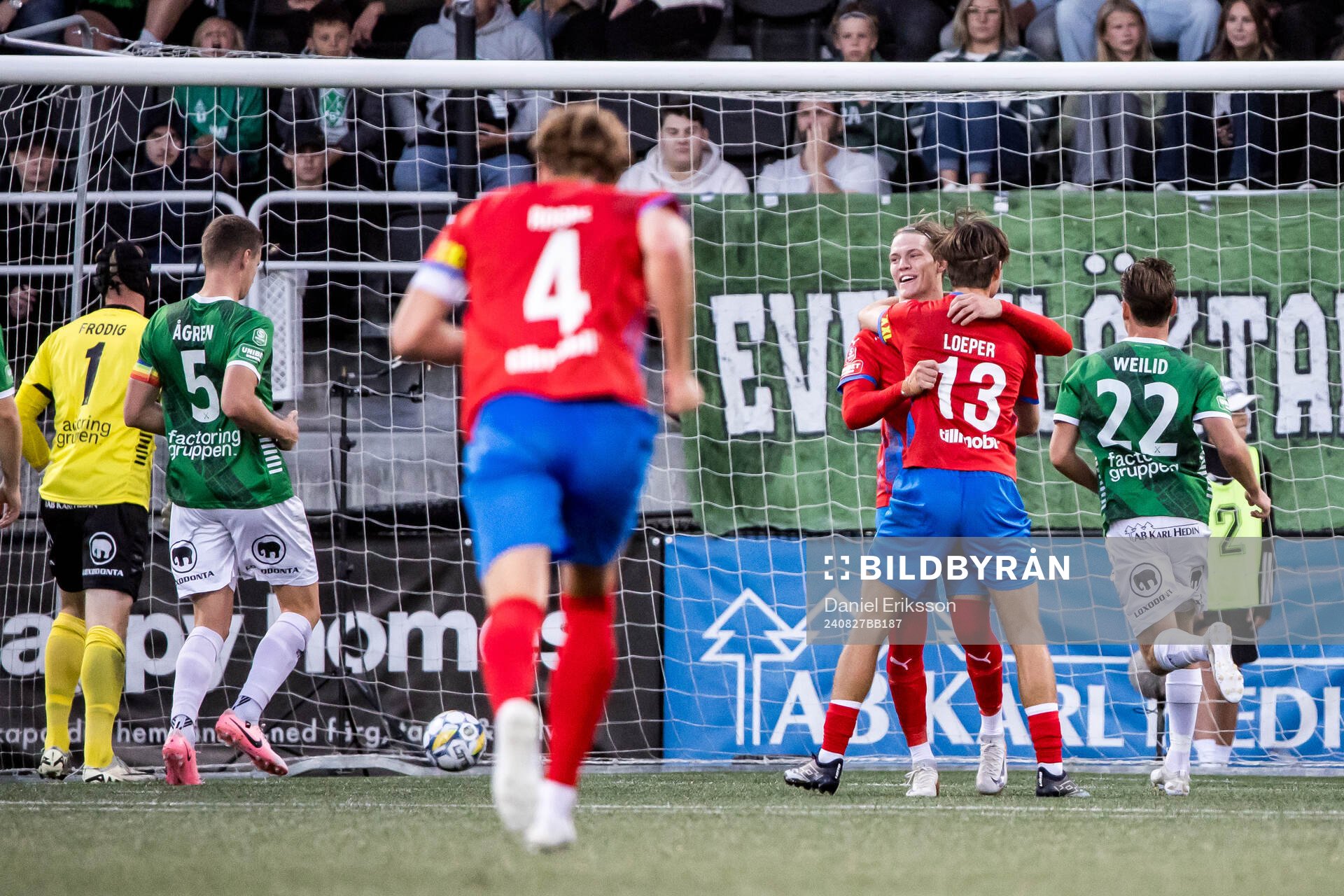 Helsingborgs Taylor Silverholt jublar