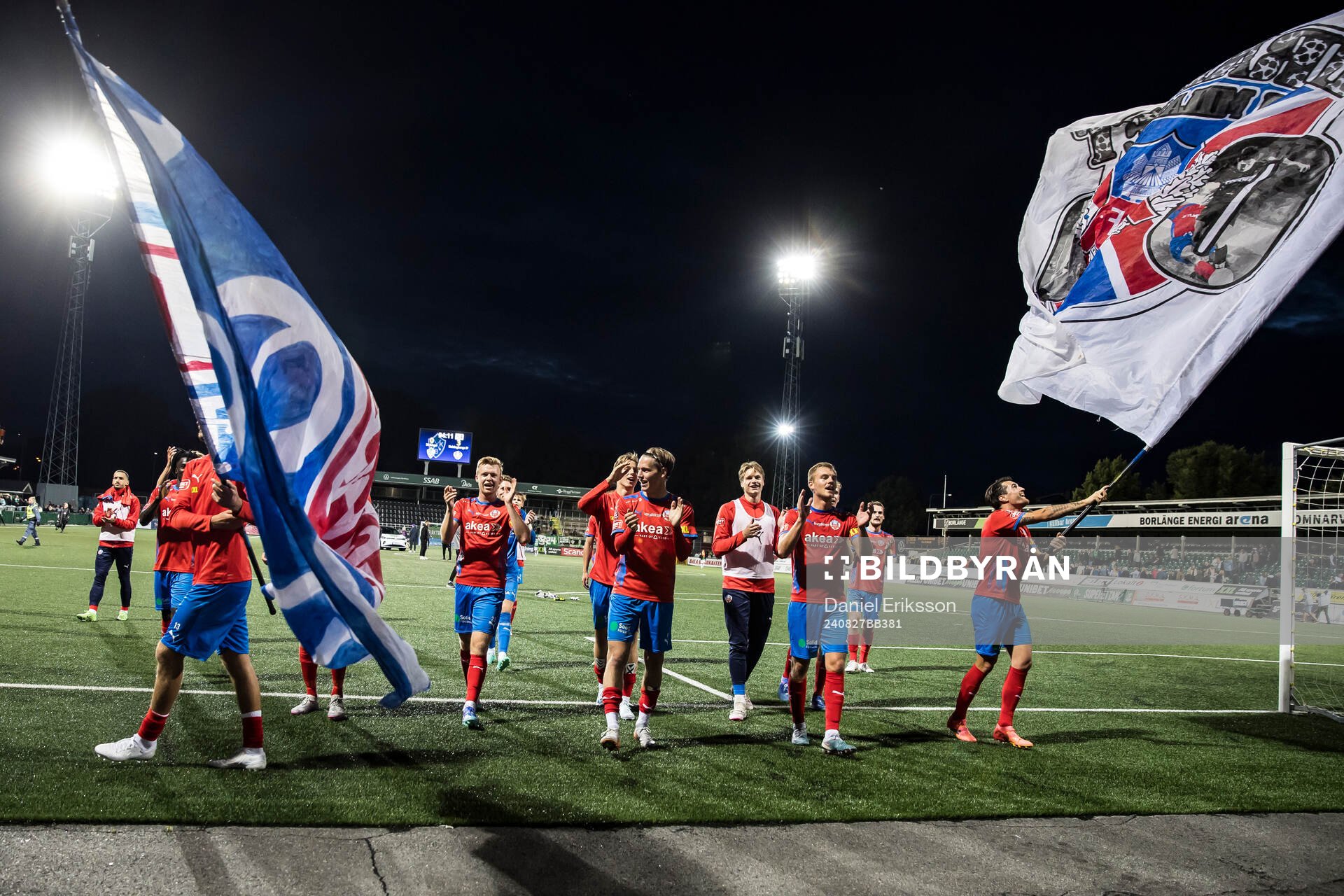 Helsingborgs spelarna jublar efter seger under fotbollsmatchen i Superettan mellan Brage och Helsingborg den 27 augusti 2024 i Borlänge. 