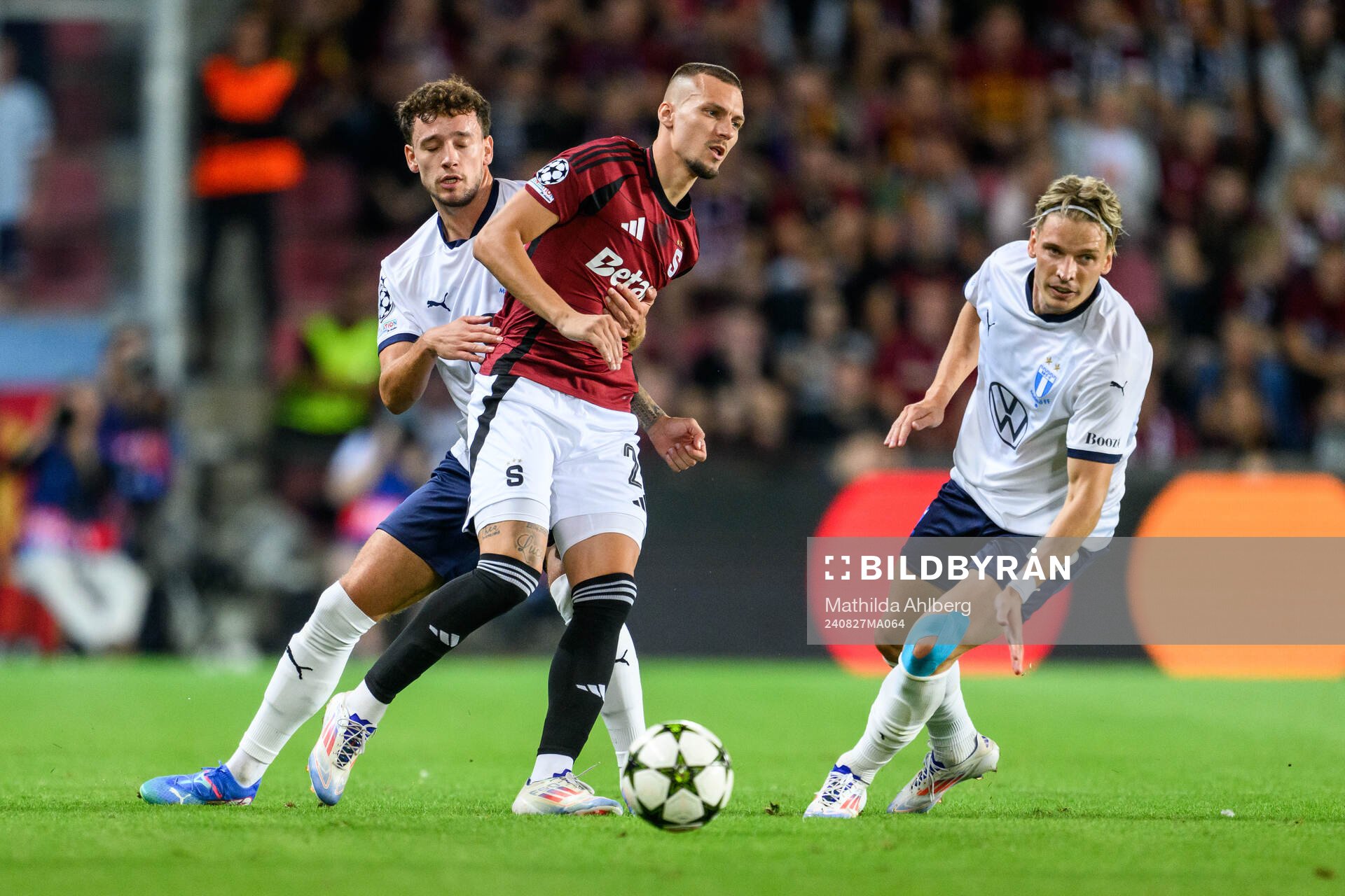 Colin Rösler and Jens Stryger Larsen of Malmö FF against