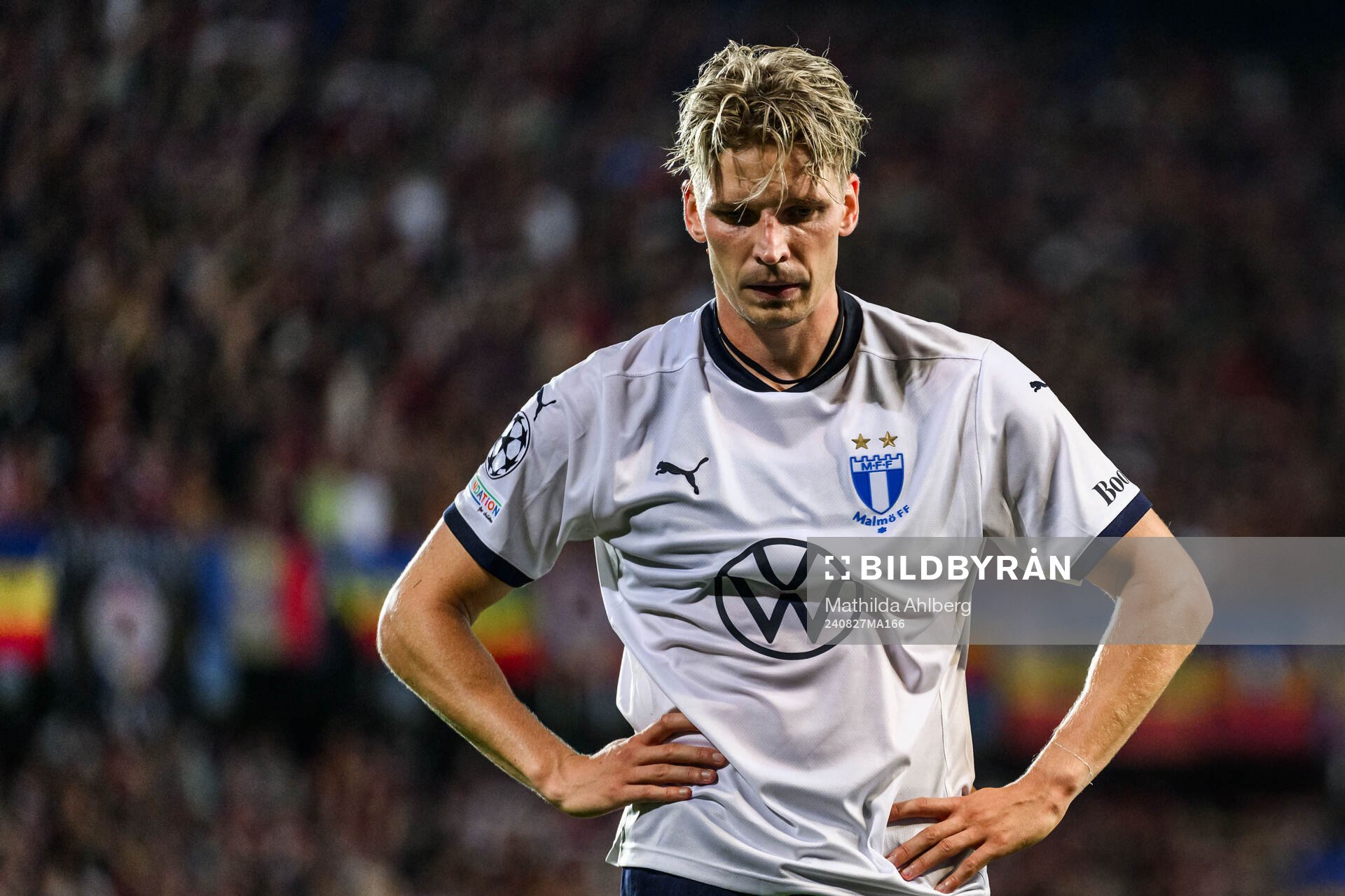 Jens Stryger Larsen of Malmö FF looks dejected