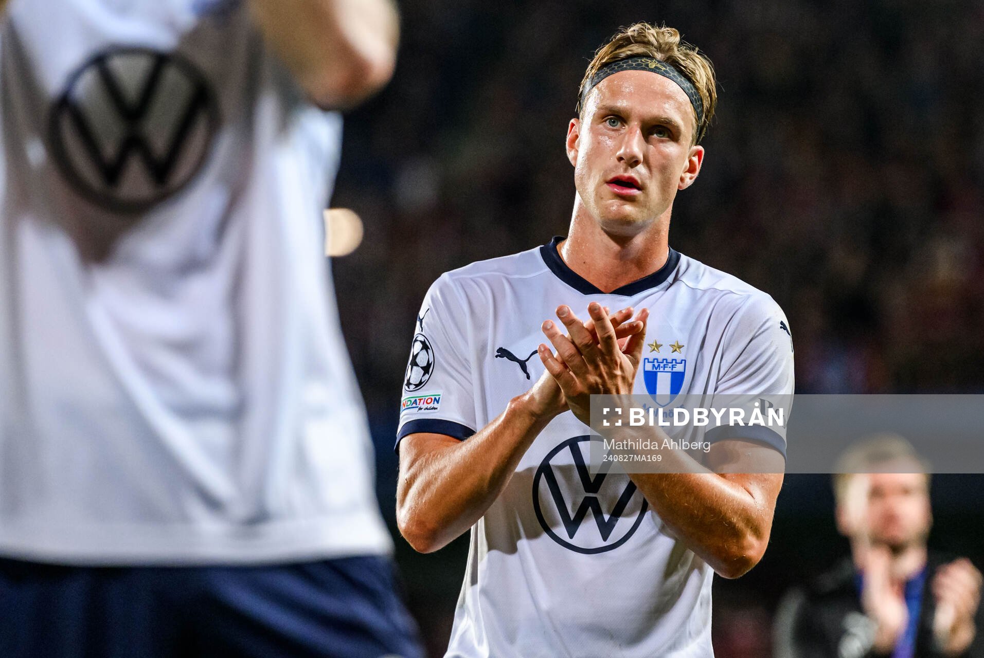 Erik Botheim of Malmö FF looks dejected