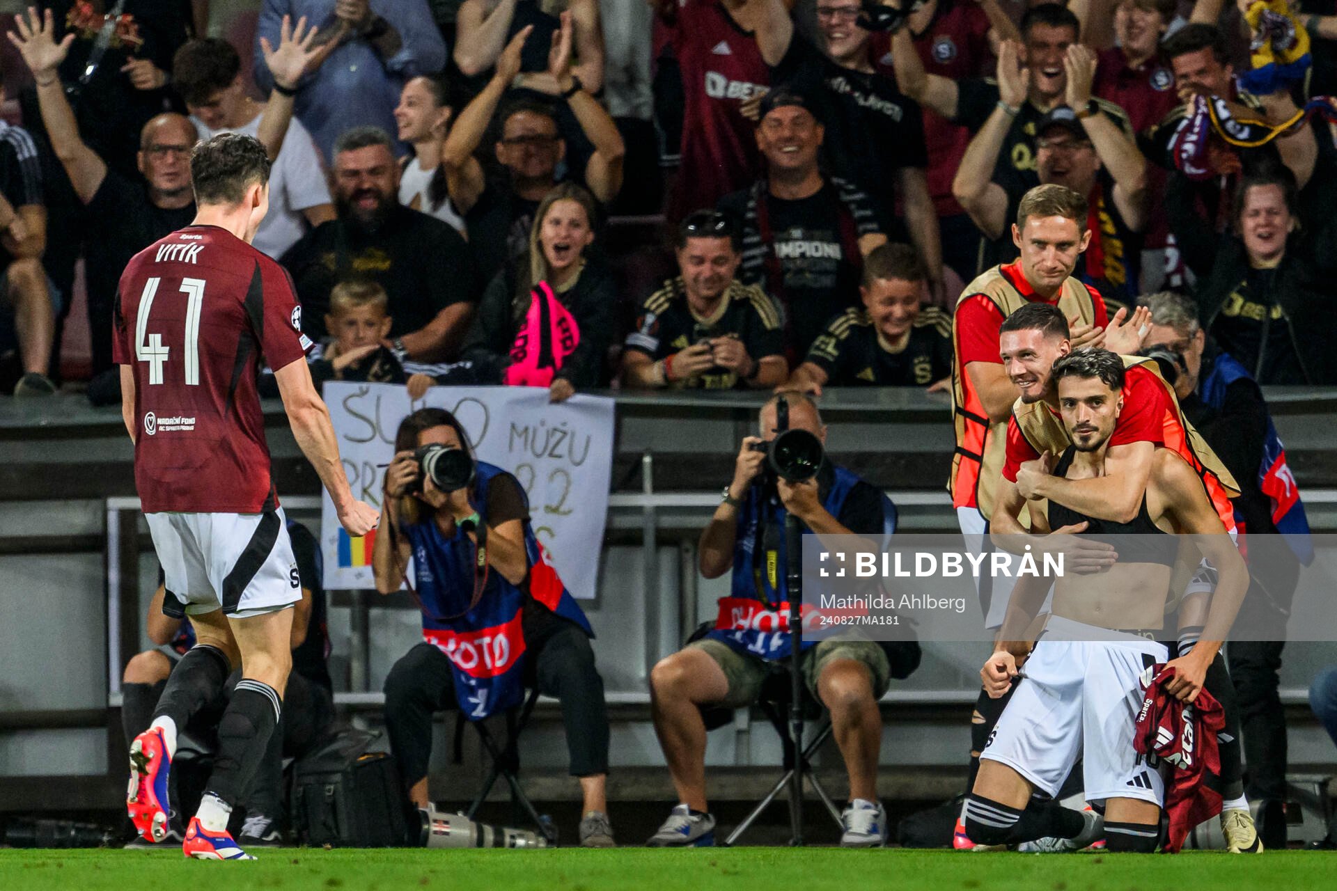 Albion Rrahmani of Sparta Prag celebrates scorn 2-0