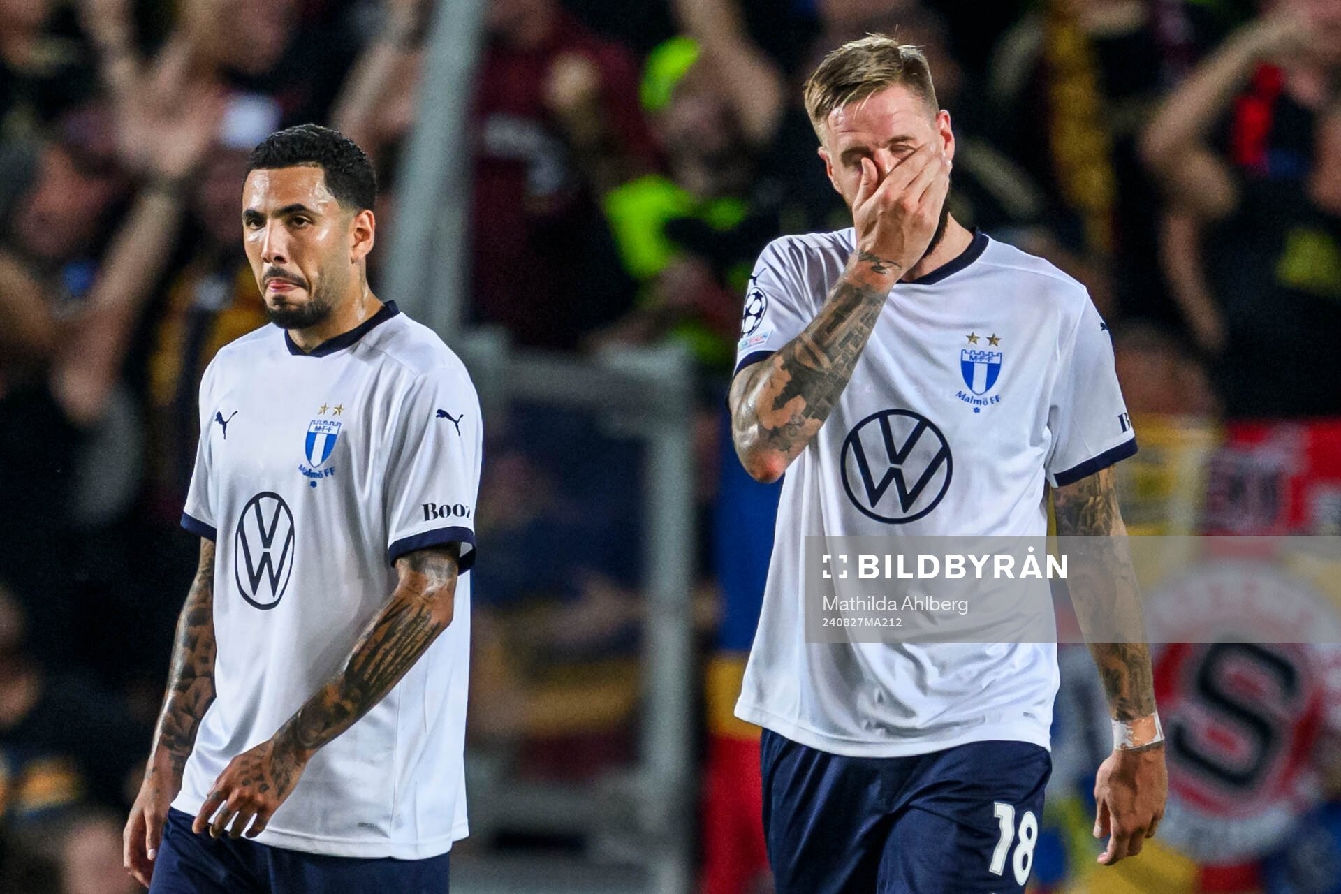 Sergio Pena and Pontus Jansson of Malmö FF looks dejected