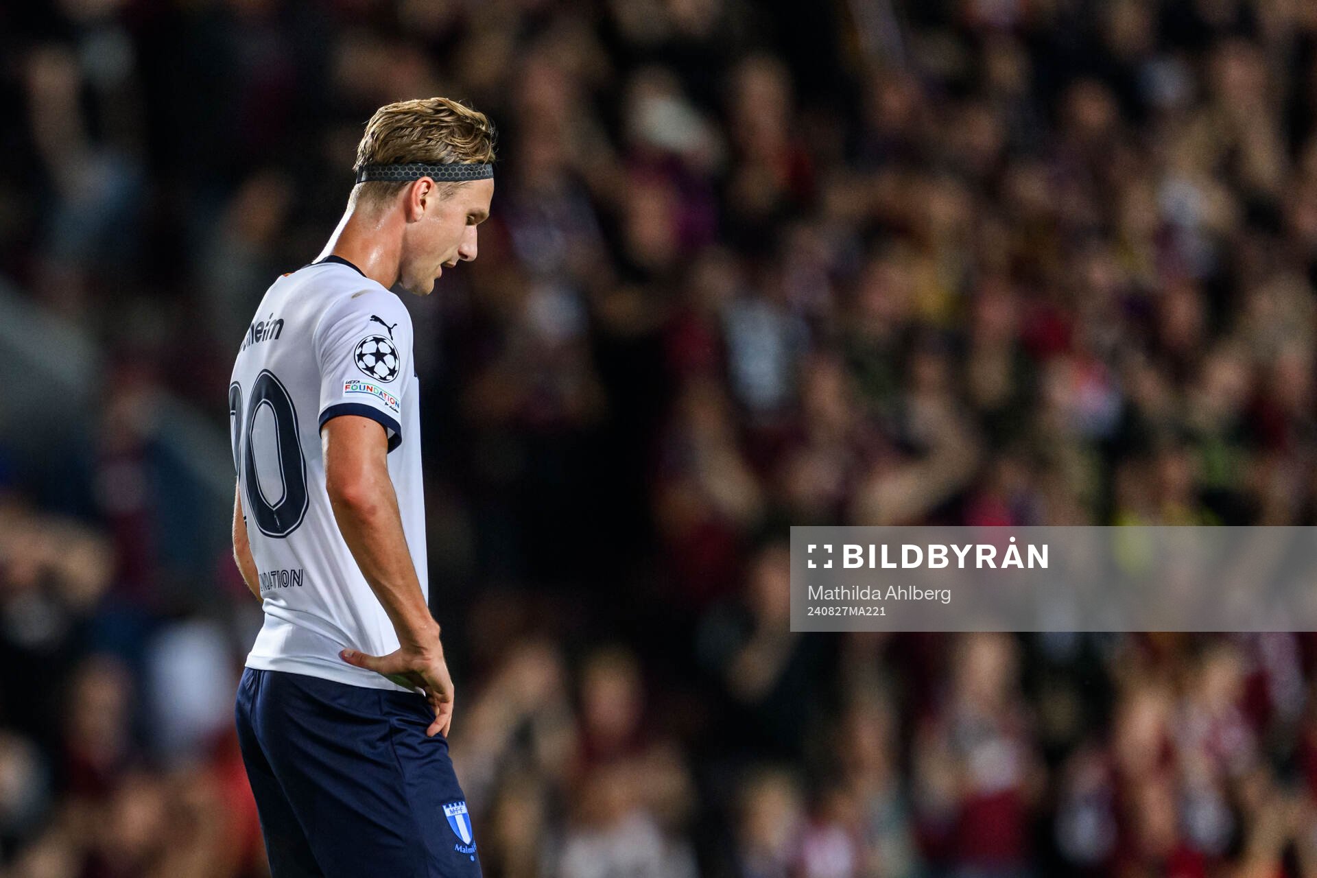 Erik Botheim of Malmö FF looks dejected