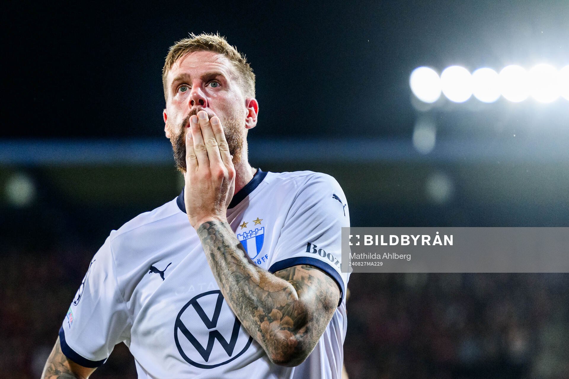 Pontus Jansson of Malmö FF looks dejected