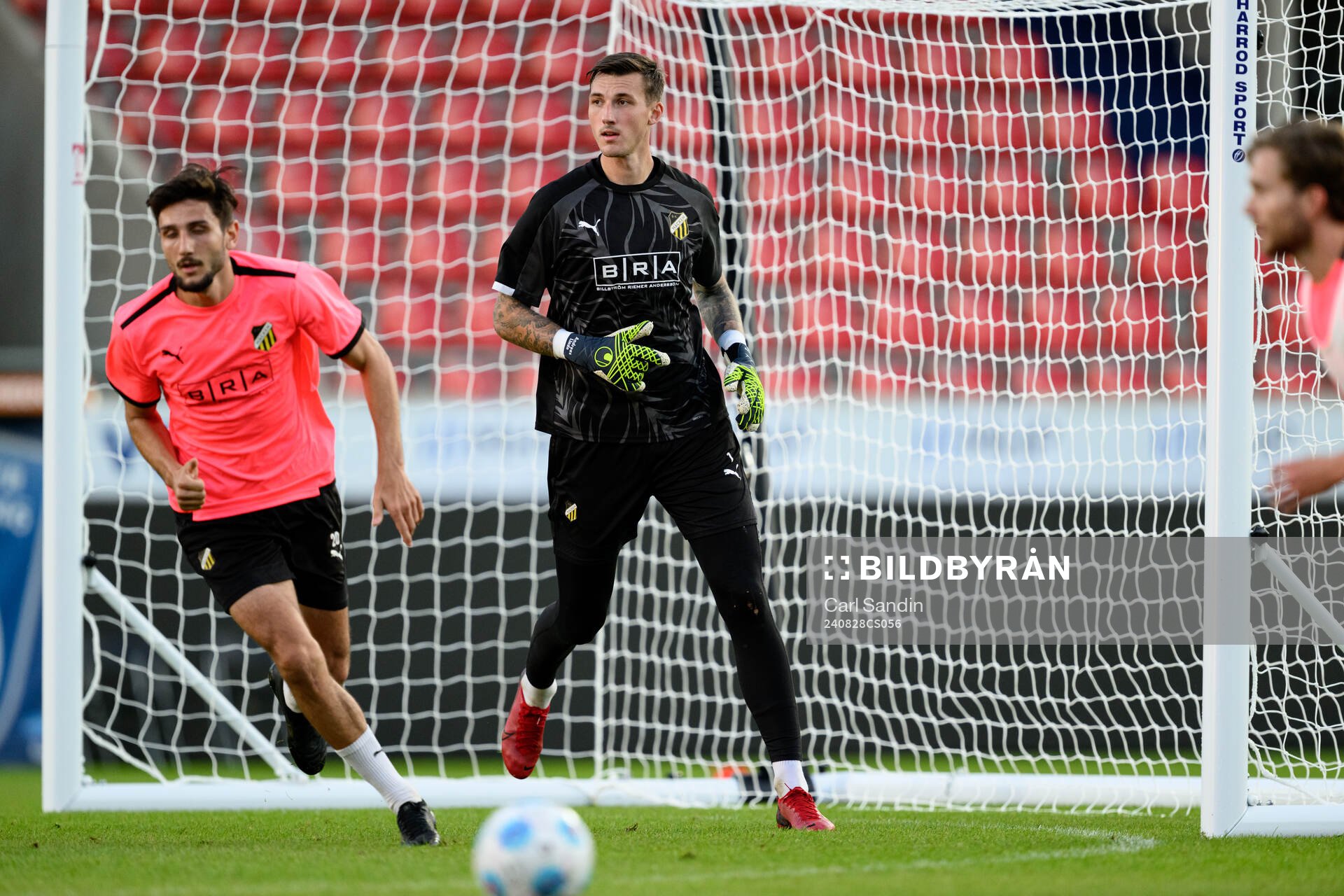 Goalkeeper Andreas Linde