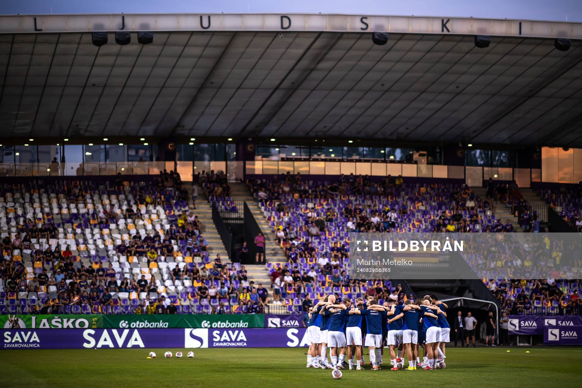 Players of Djurgården at warm up