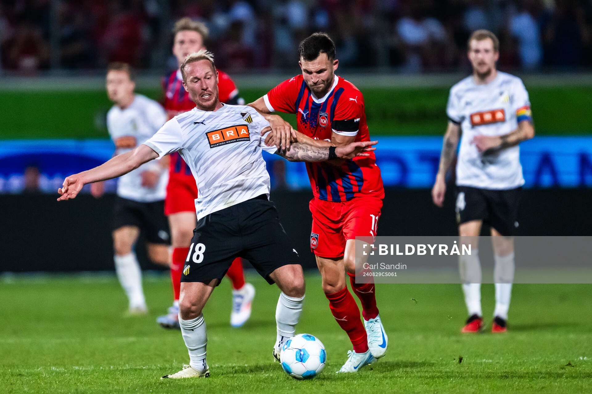 Mikkel Rygaard Jensen of Häcken and Denis Thomalia of