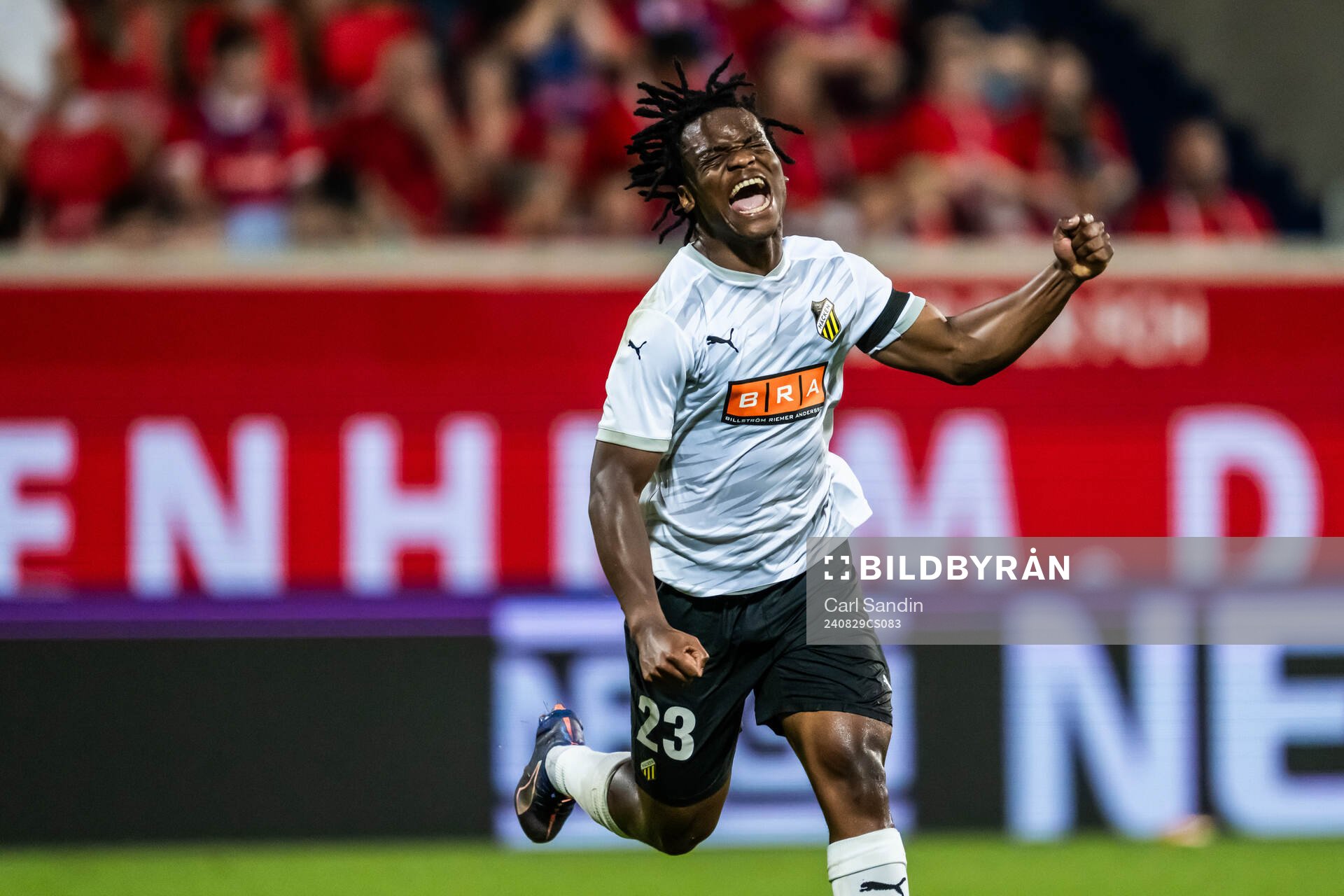 Jeremy Agbonifo of Häcken celebrates the 1-2 goal