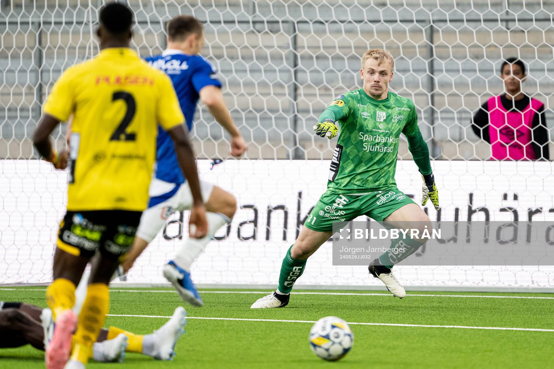 Goalkeeper Isak Pettersson of Elfsborg