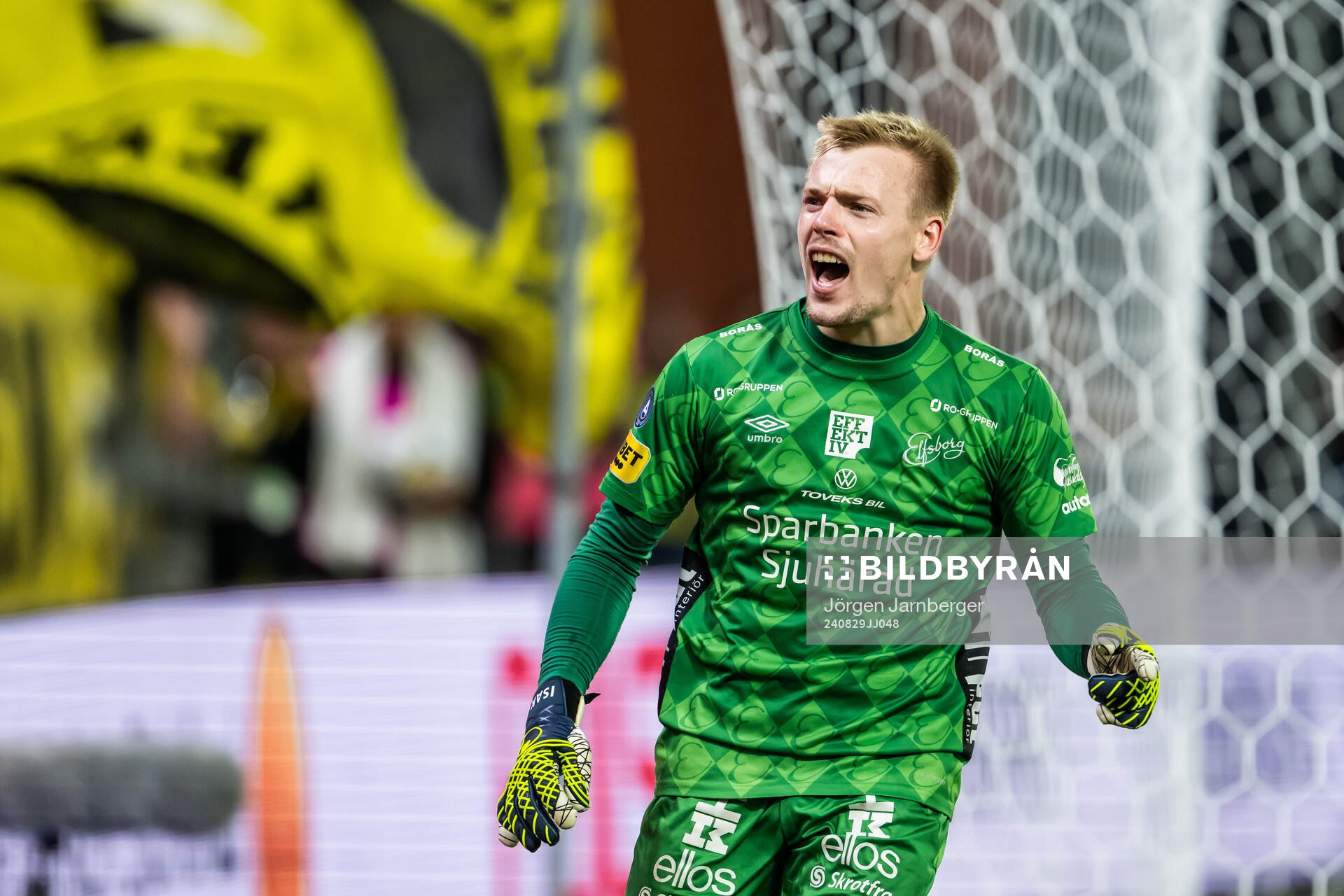 Goalkeeper Isak Pettersson of Elfsborg celebrates at a