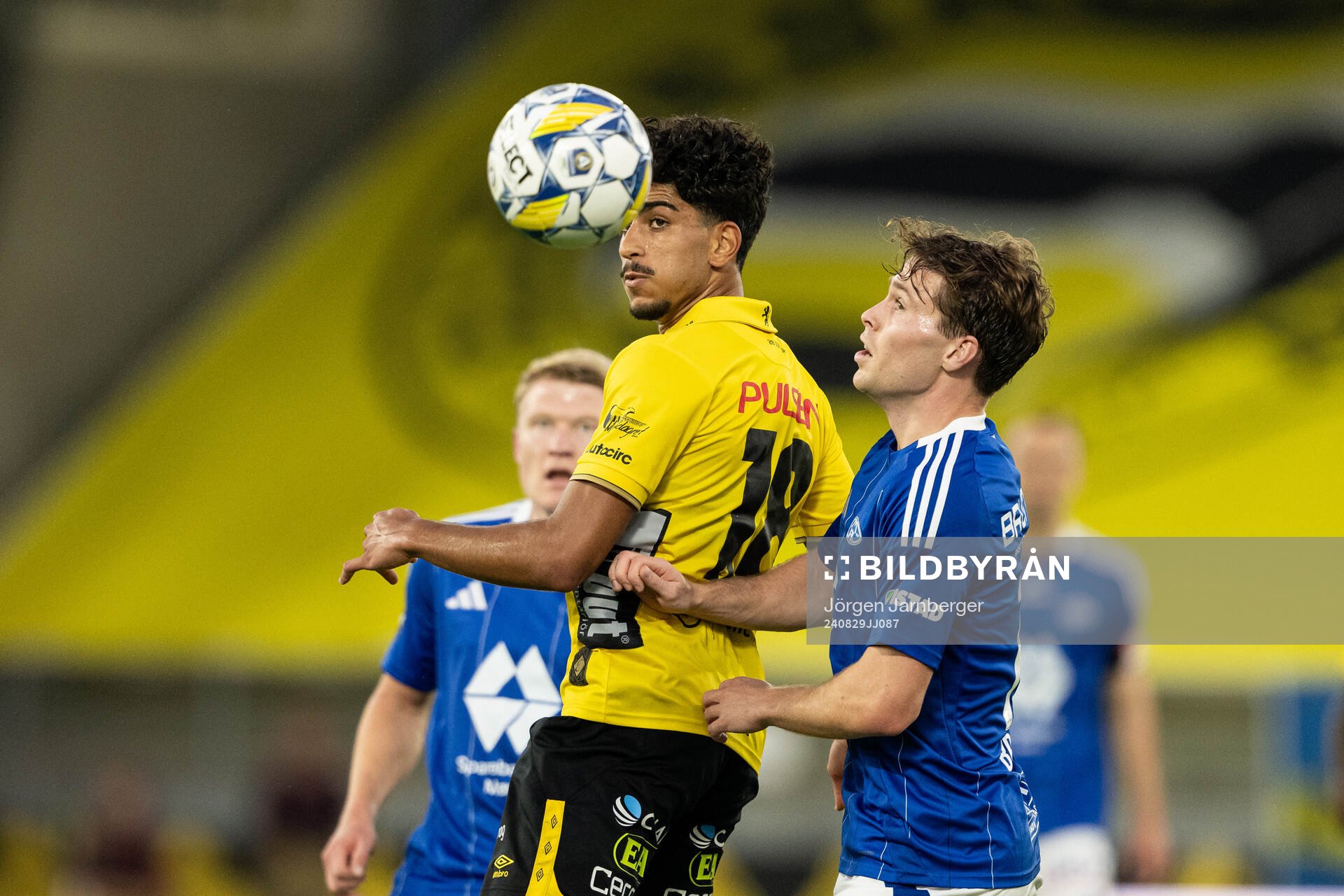 Ahmed Qasem of Elfsborg and Emil Breivik of Molde