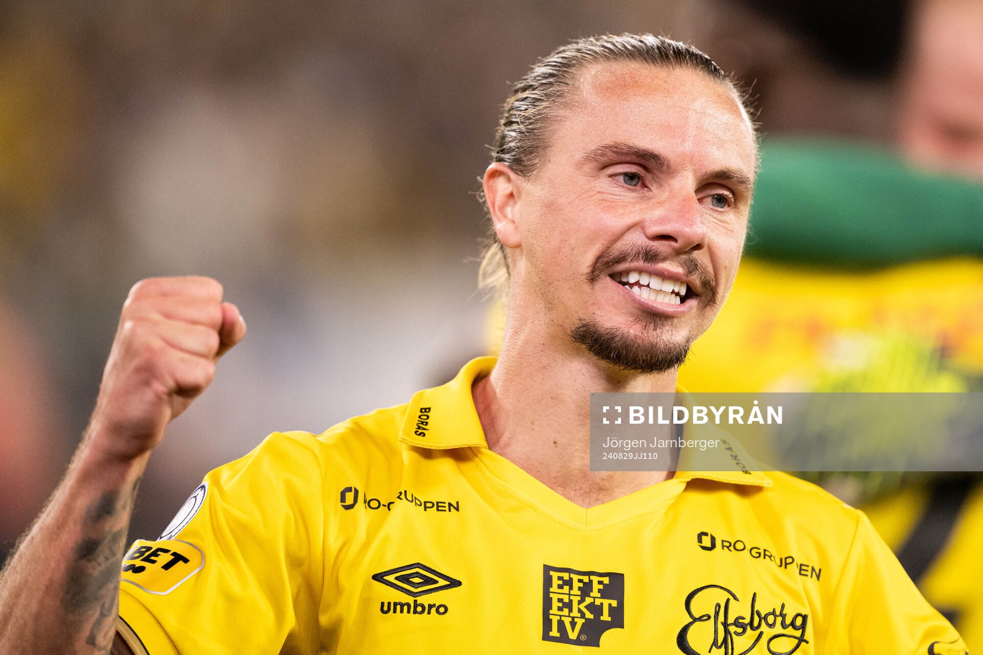 Niklas Hult of Elfsborg celebrates