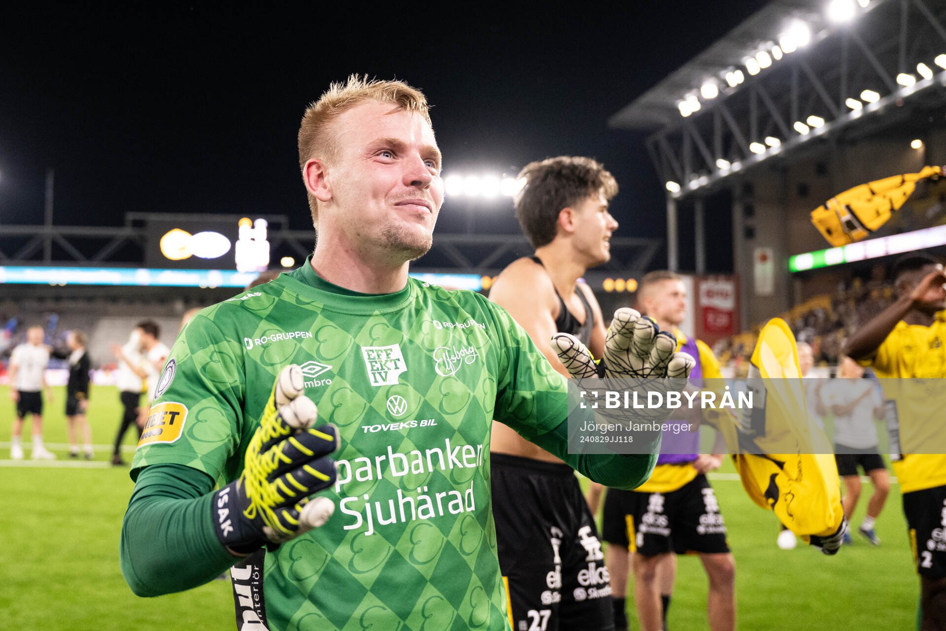 Goalkeeper Isak Pettersson of Elfsborg celebrates