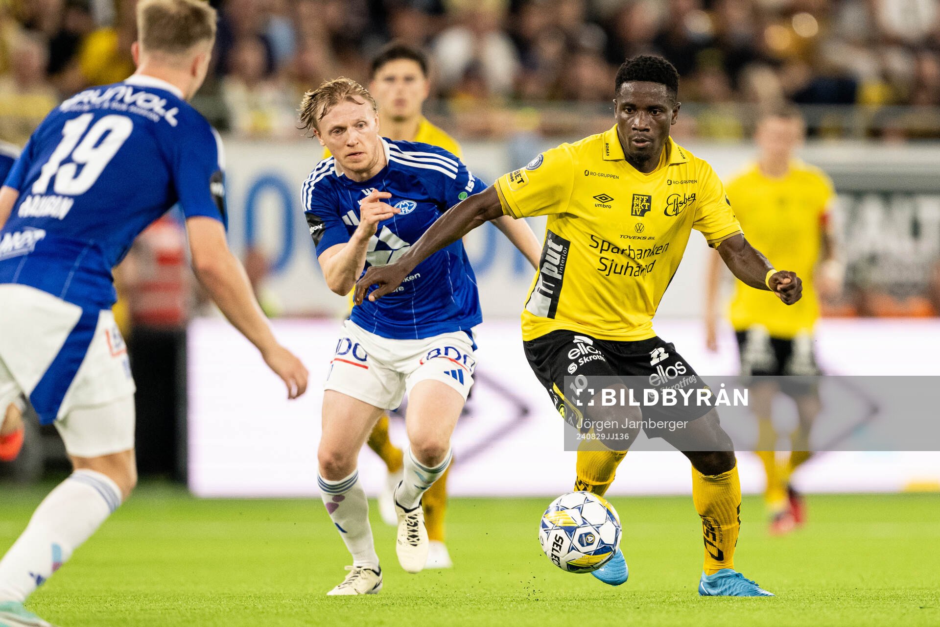Mats Möller Dahli of Molde and Michael Baidoo of Elfsborg