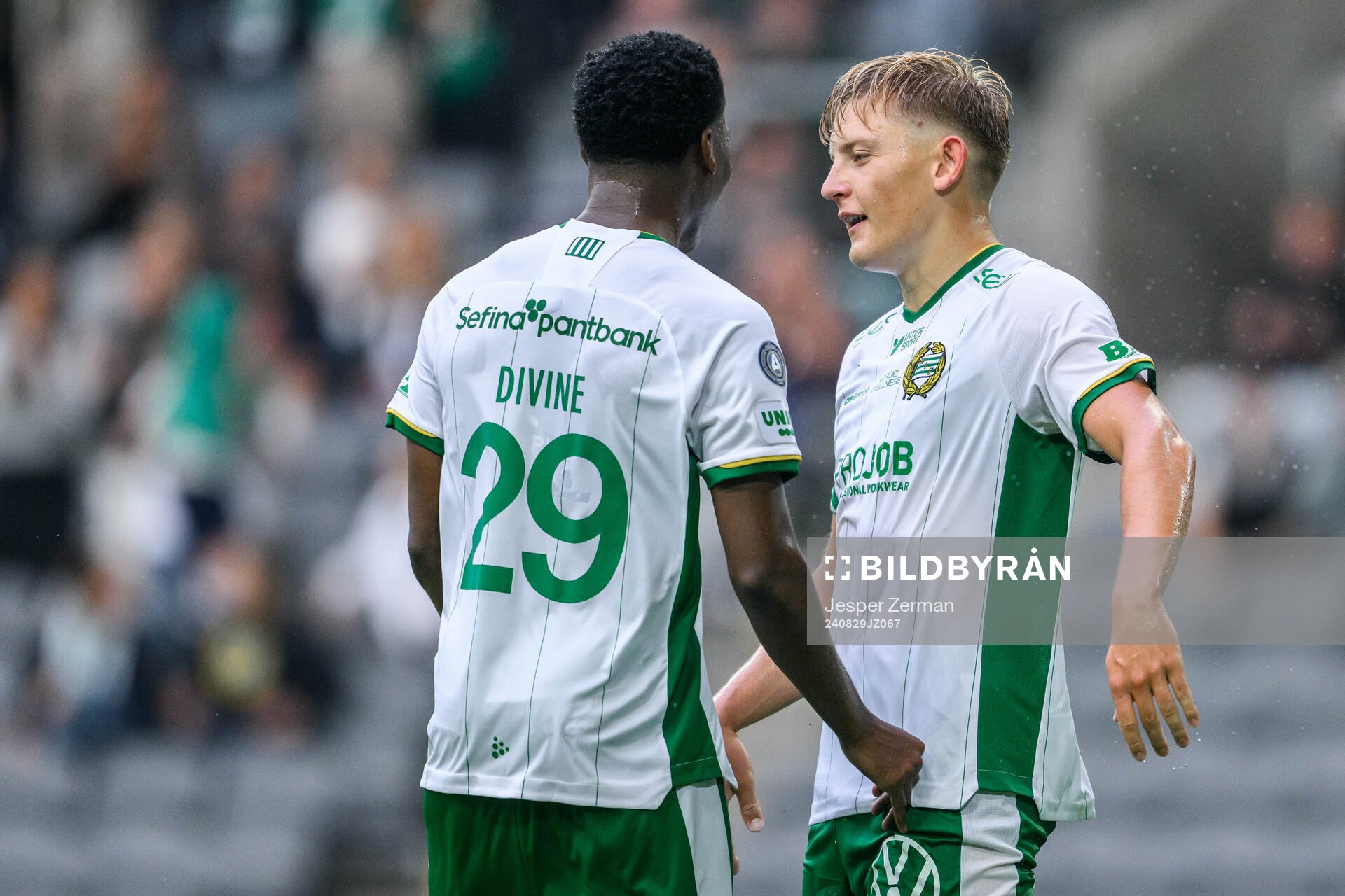 Hammarbys Dennis Collander (h) jublar