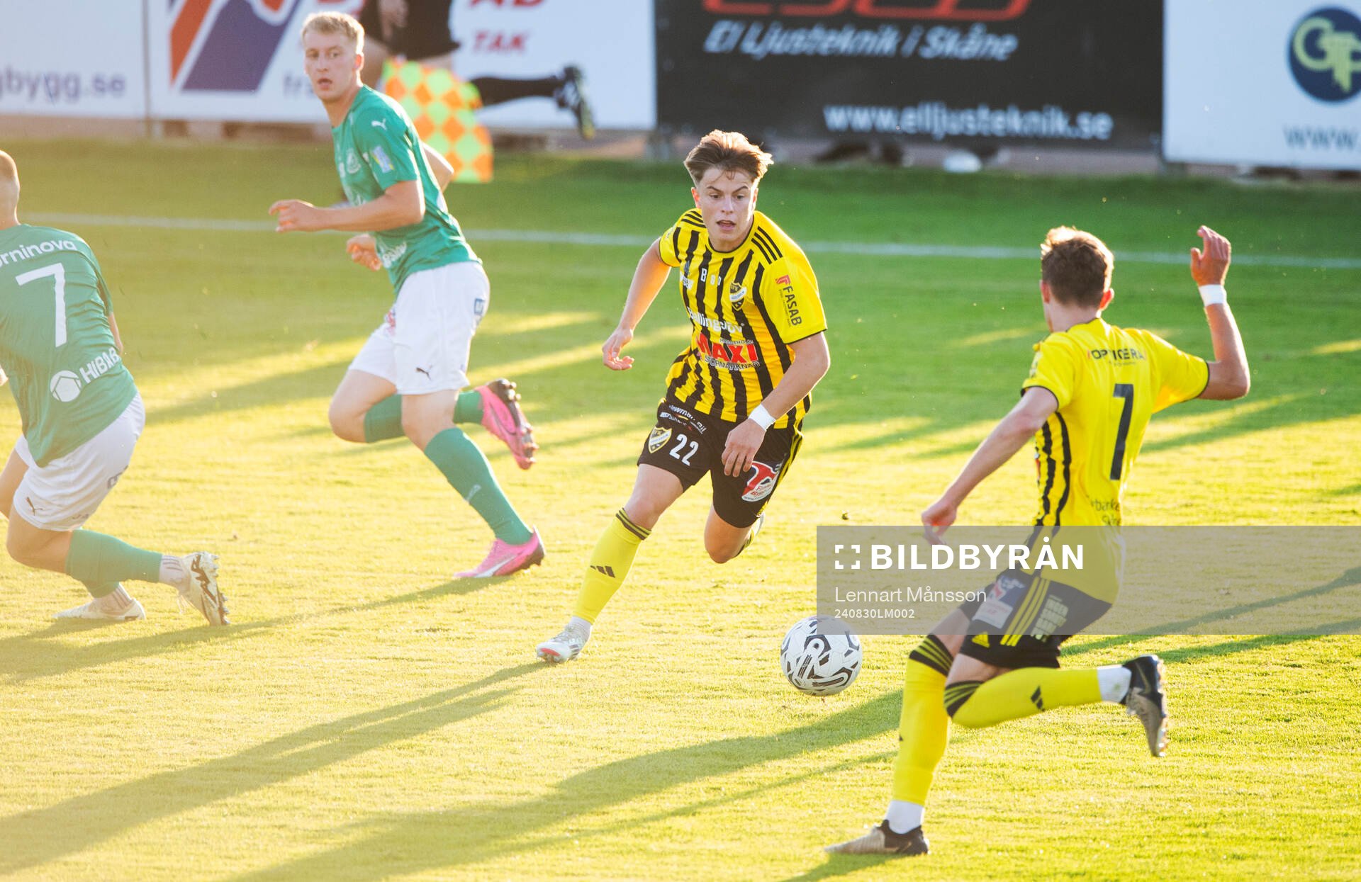 IFK Hässleholms Jussi Tikkanen i matchen i division 2