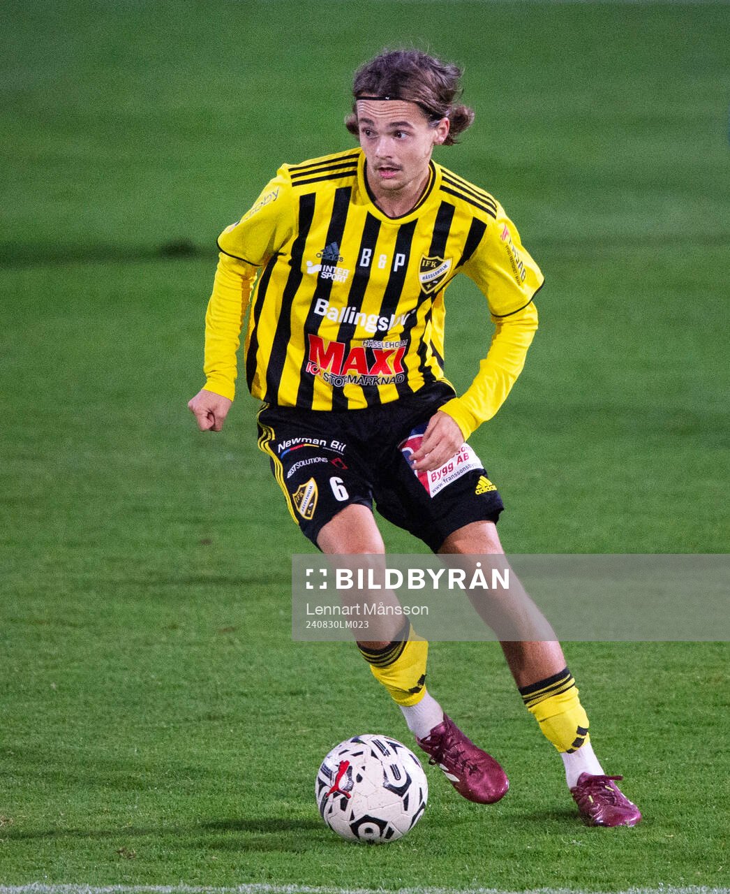 IFK Hässleholms Gustaf Winroth i matchen i division 2
