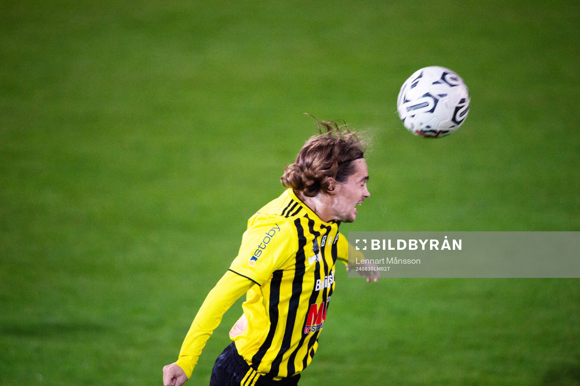 IFK Hässleholms Gustav Winroth i matchen i division 2
