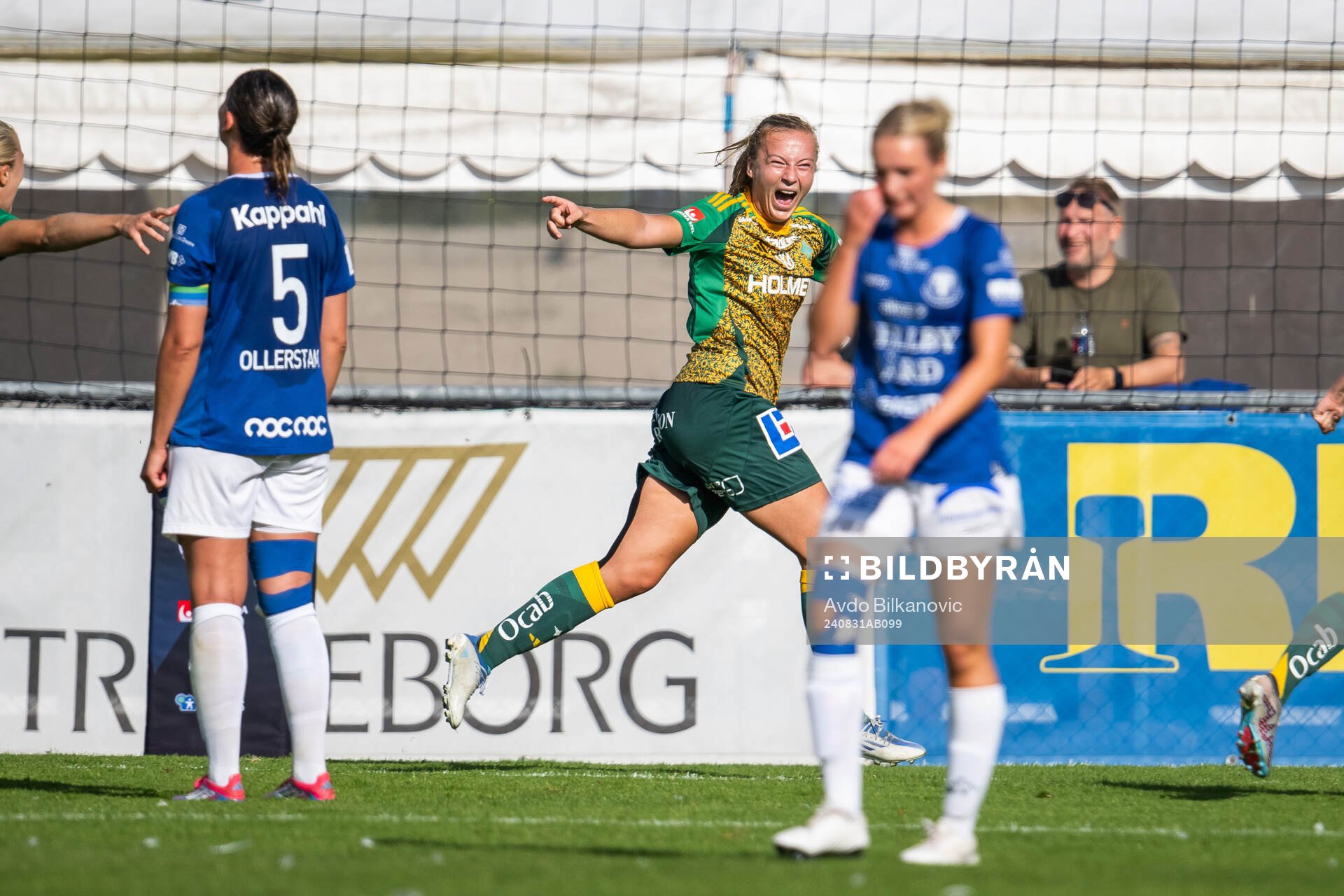 IFK Norrköpings Sara Kanutte Fornes jublar under fotbollsmatchen i Damallsvenskan mellan Trelleborg och IFK Norrköping den 31 augusti 2024 i Trelleborg.