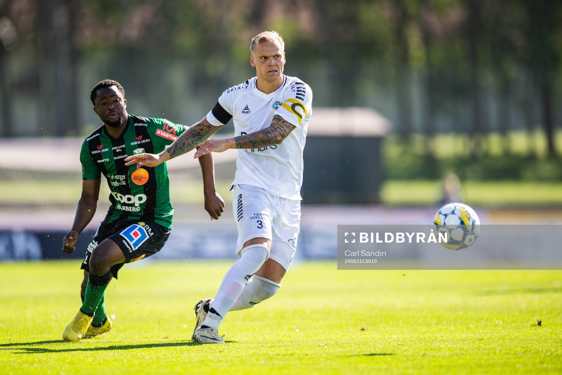 Varbergs Azeez Temitope Yusuf och Utsiktens Jesper Brandt