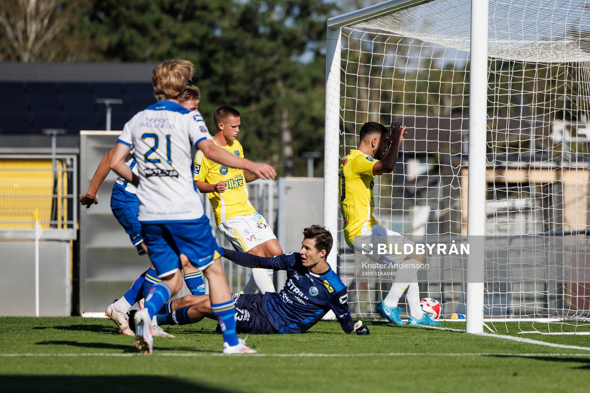 Falkenbergs spelare missar öppet mål