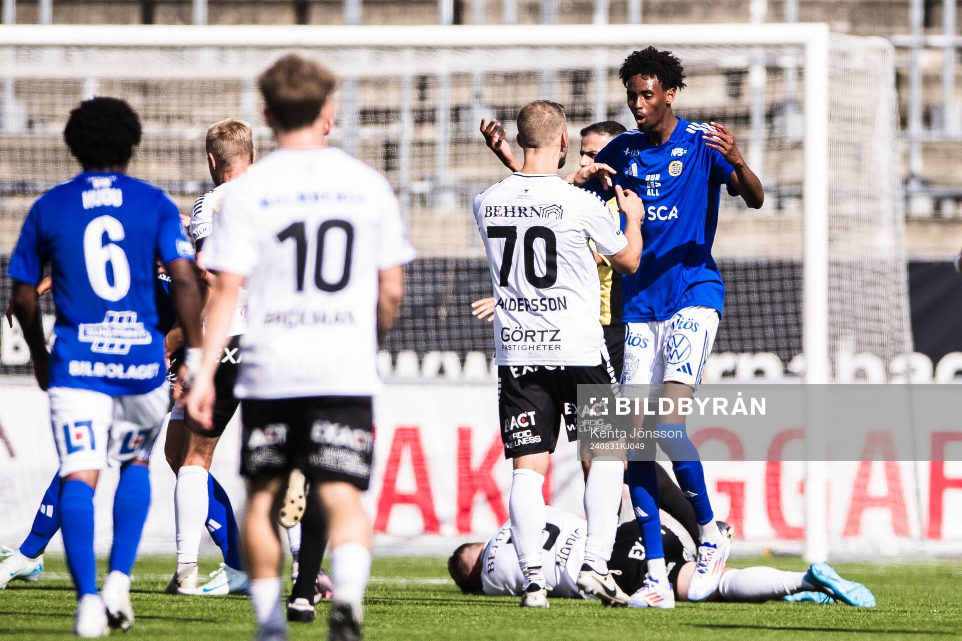 GIF Sundsvalls Yacqub Finey i ett bråk med Örebros Erik