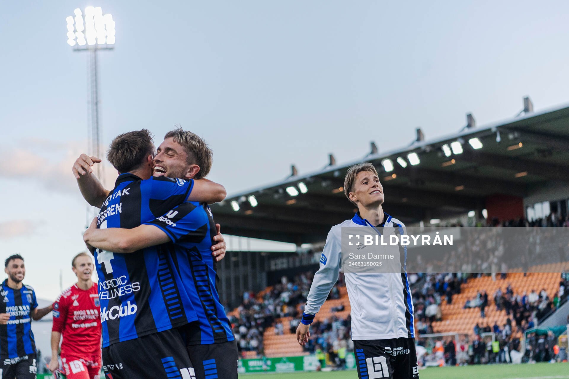 Sirius spelare jublar