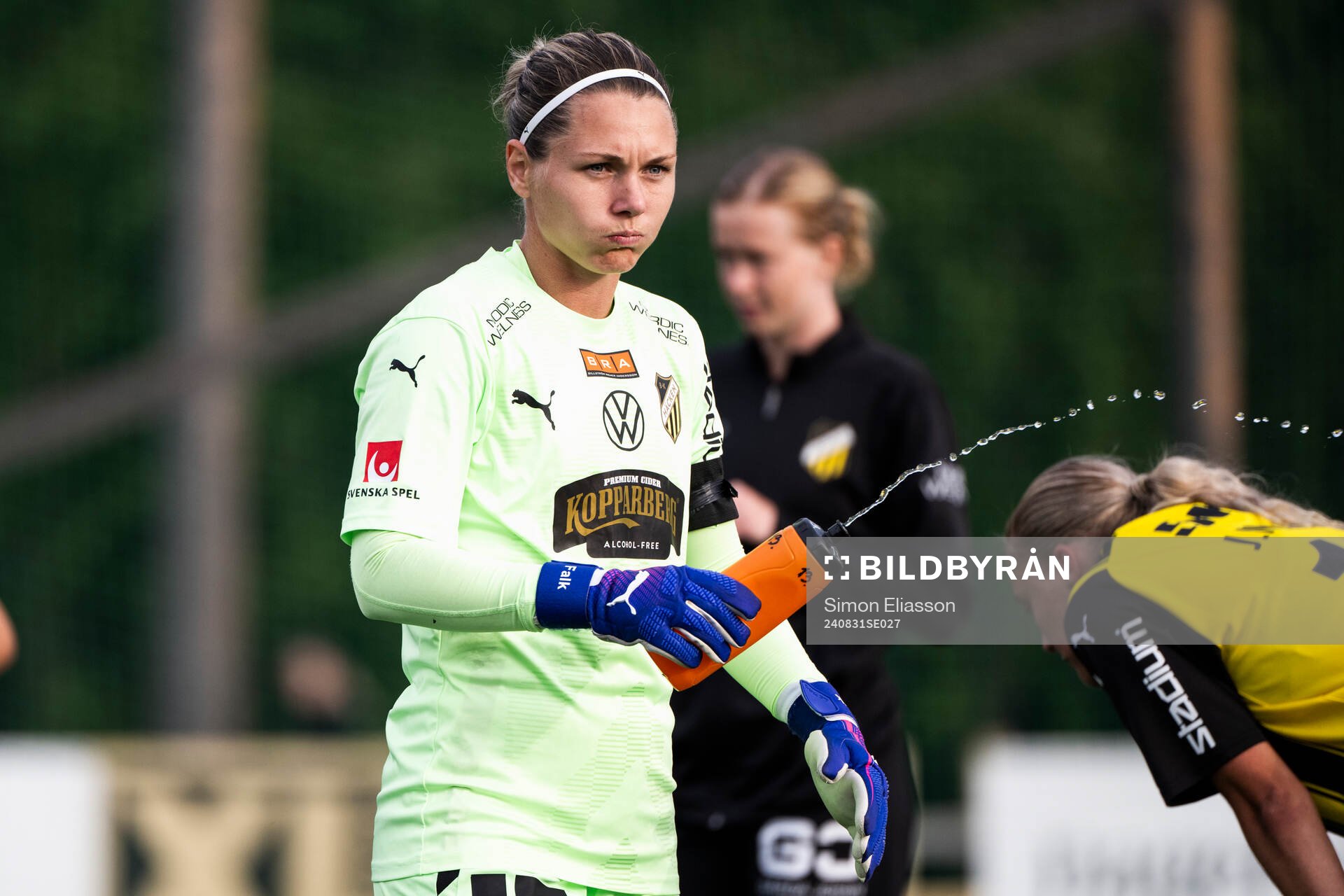 Häckens målvakt Jennifer Falk deppar
