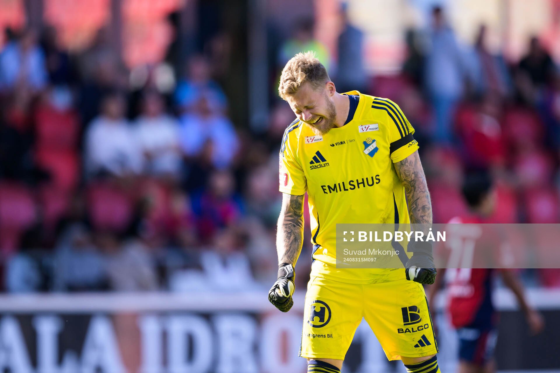 Östers målvakt Robin Wallinder deppar