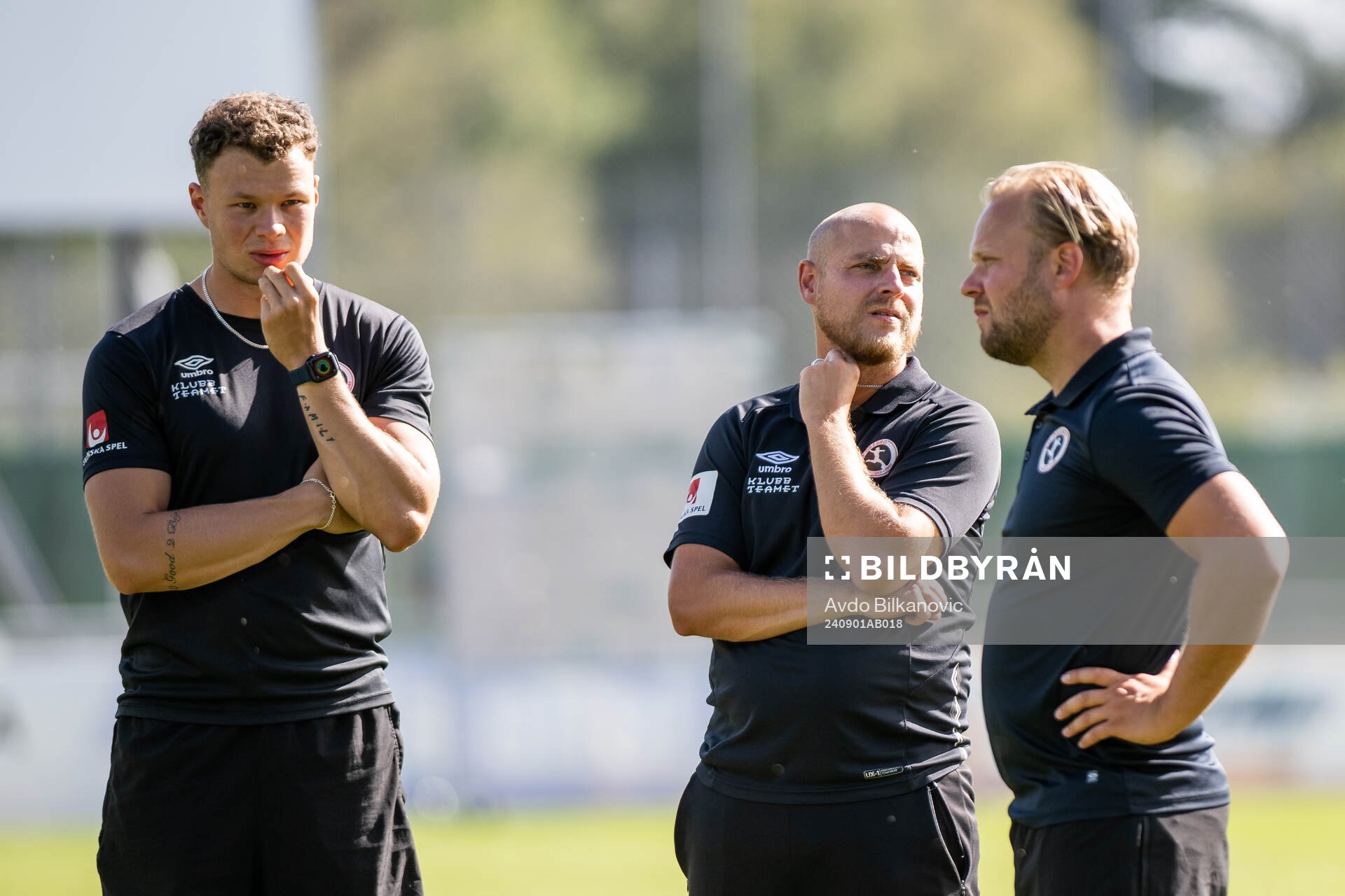 KIF Örebros tränare Rickard Johansson deppar