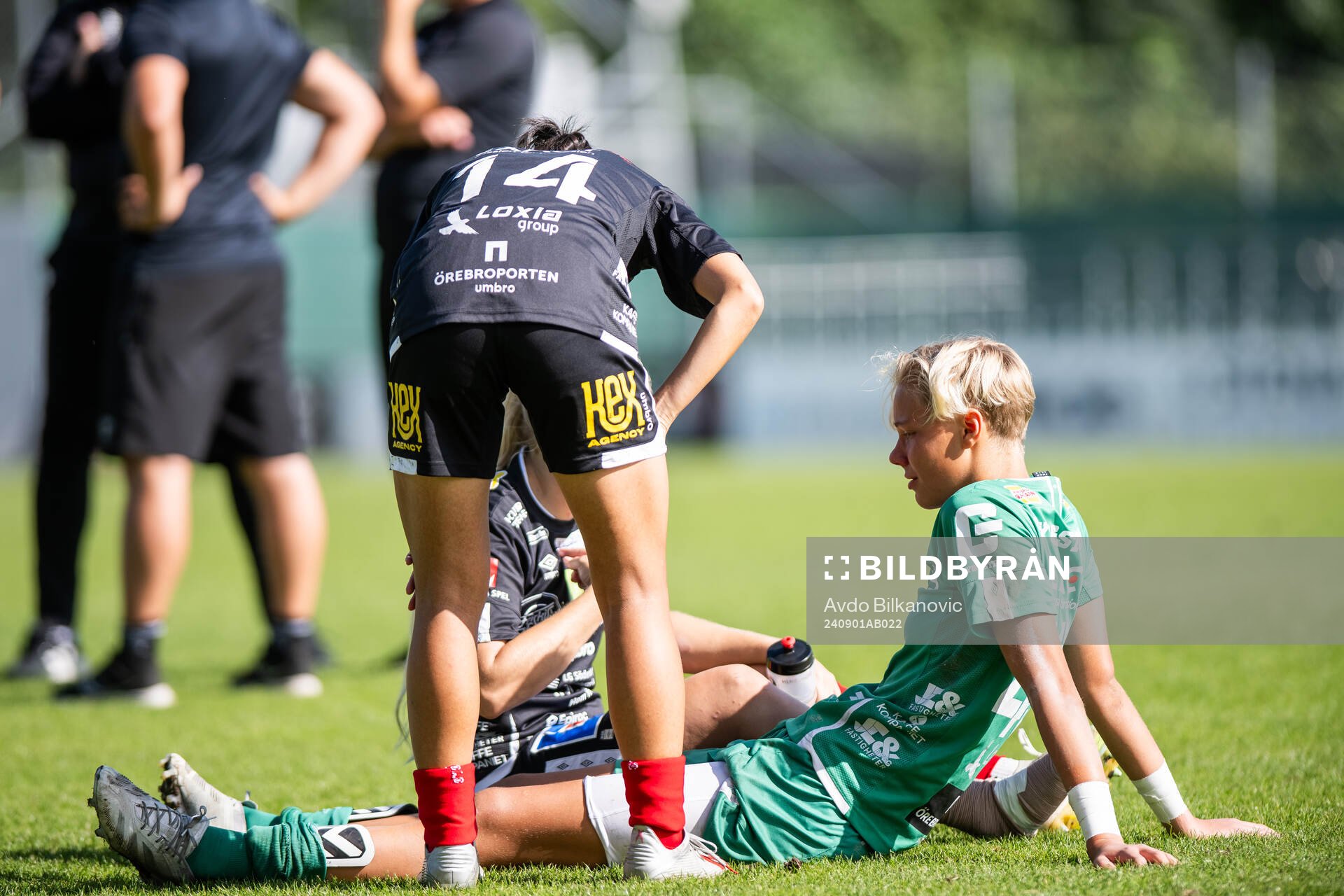 KIF Örebros målvakt Saga Andersson deppar