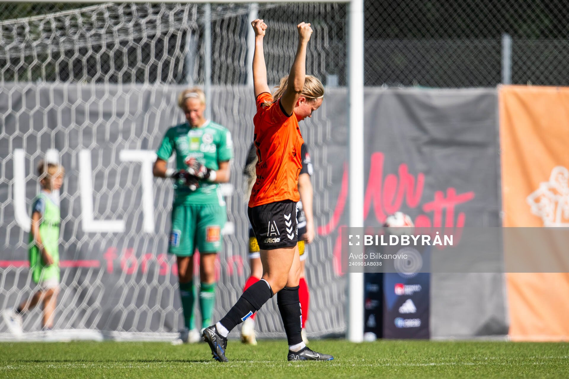 Kristianstads Hlin Eiriksdottir jublar efter slutsignalen under fotbollsmatchen i Damallsvenskan mellan Kristianstad och KIF Örebro den 1 september 2024 i Kristianstad.