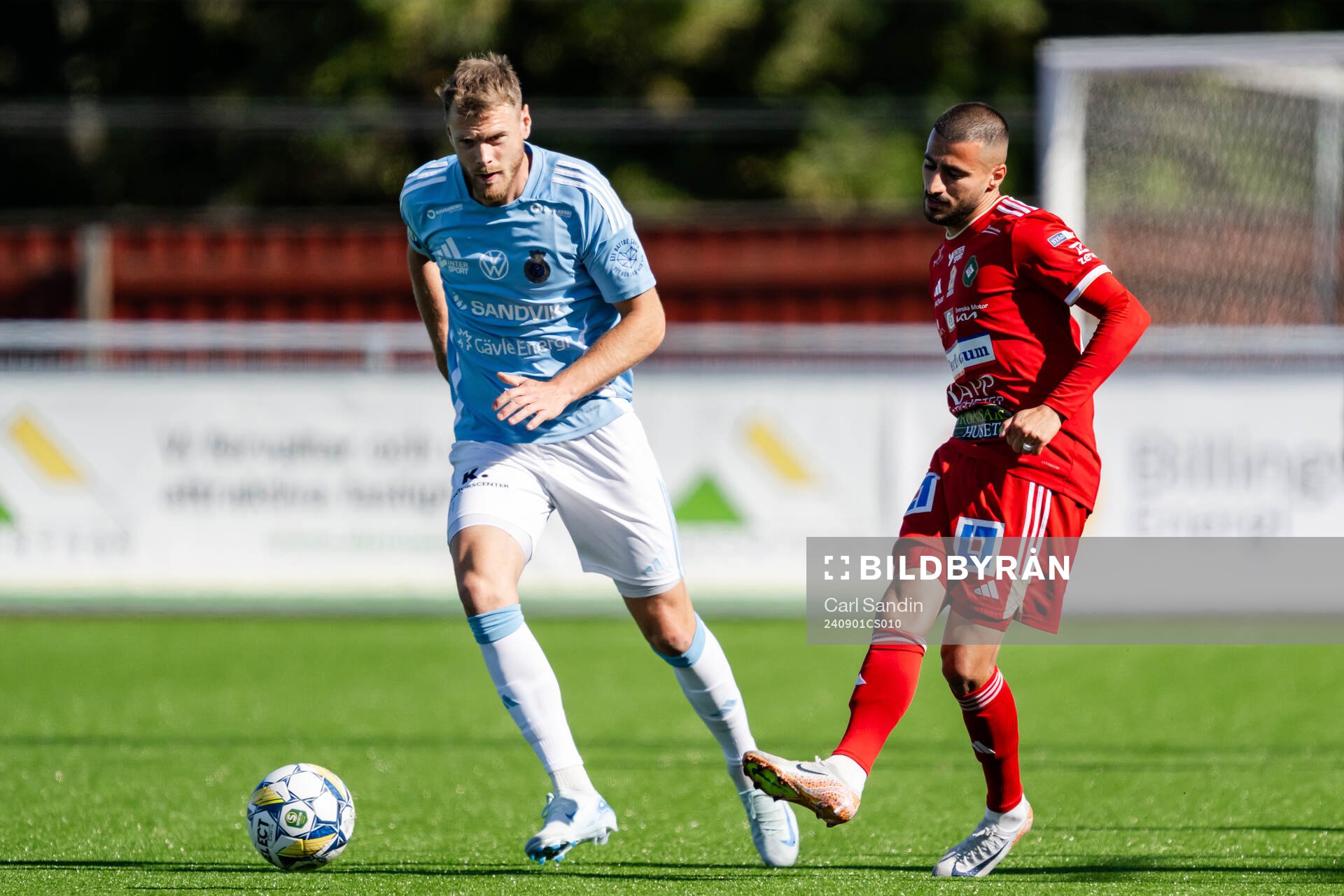 Gefles Leo Englund och Skövde AIKs Elmar Abraham