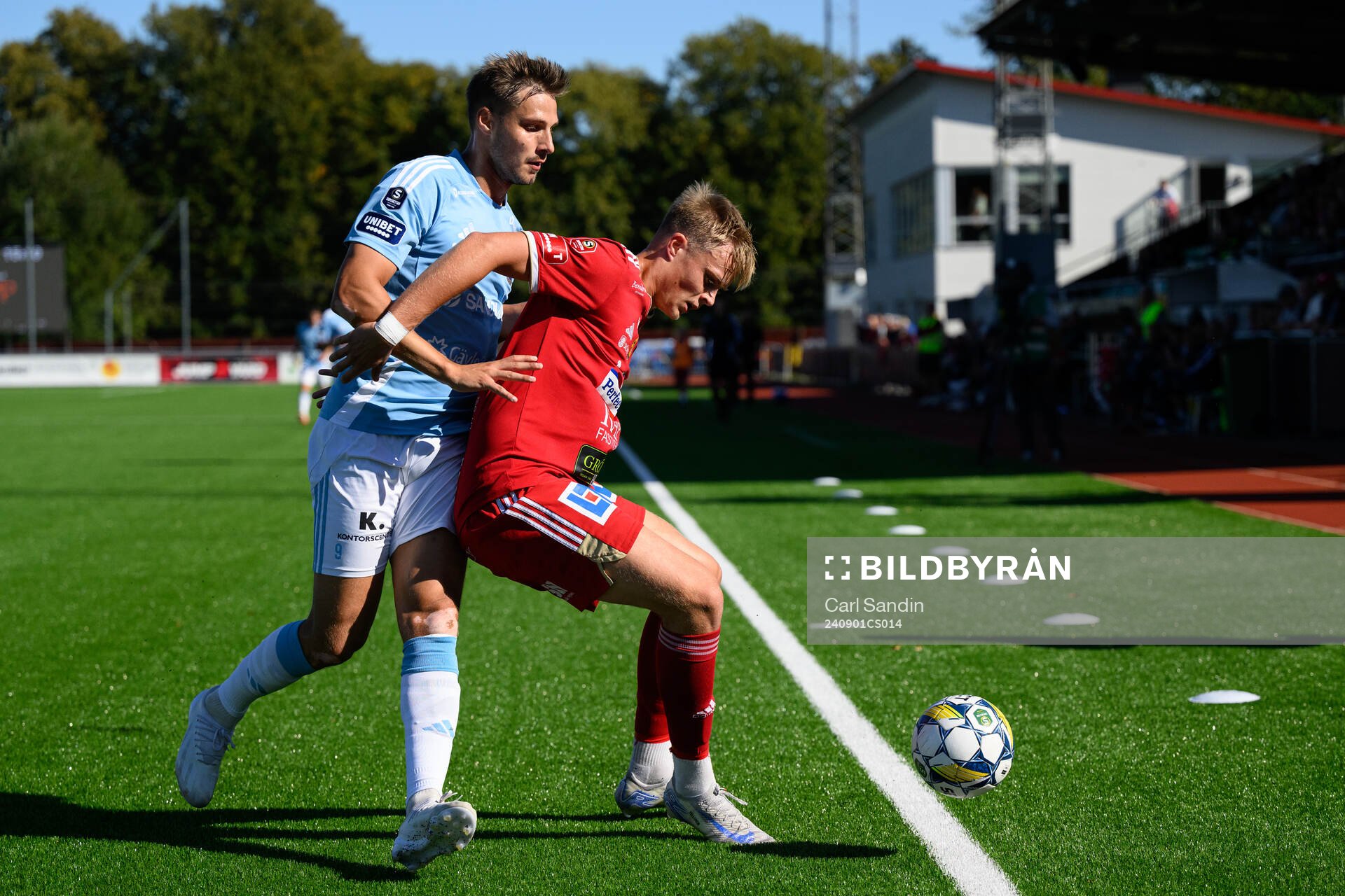 Gefles Jacob Hjelte och Skövde AIKs Edvin Tellgren