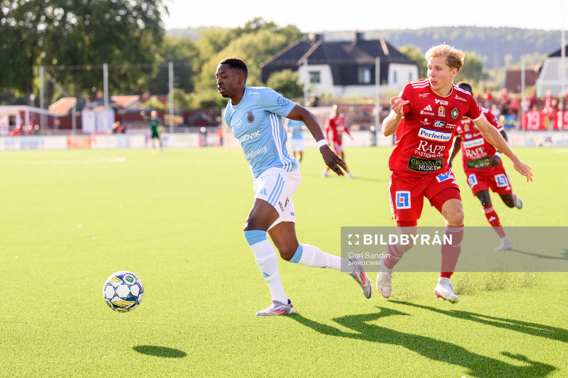 Gefles Samouil Izountouemoi och Skövde AIKs Samuel Sörman