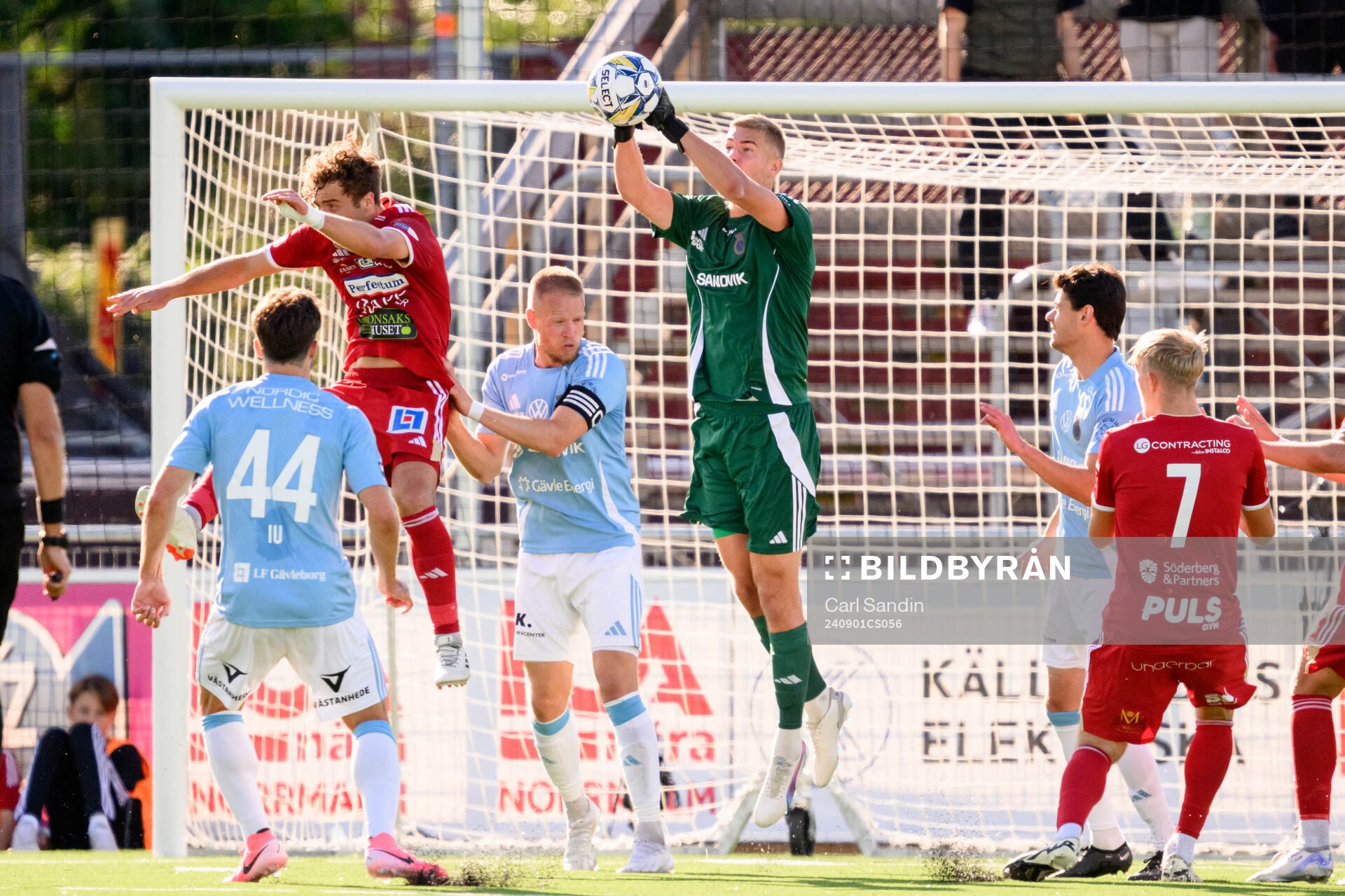 Gefles målvakt Mathias Nilsson