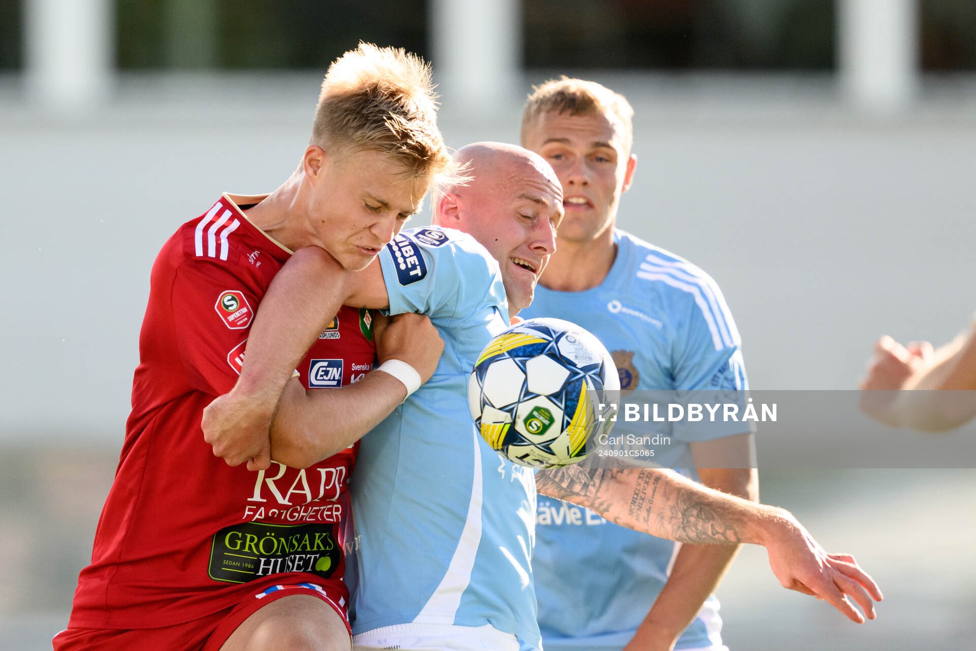 Skövde AIKs Edvin Tellgren och Gefles Anton Lundin
