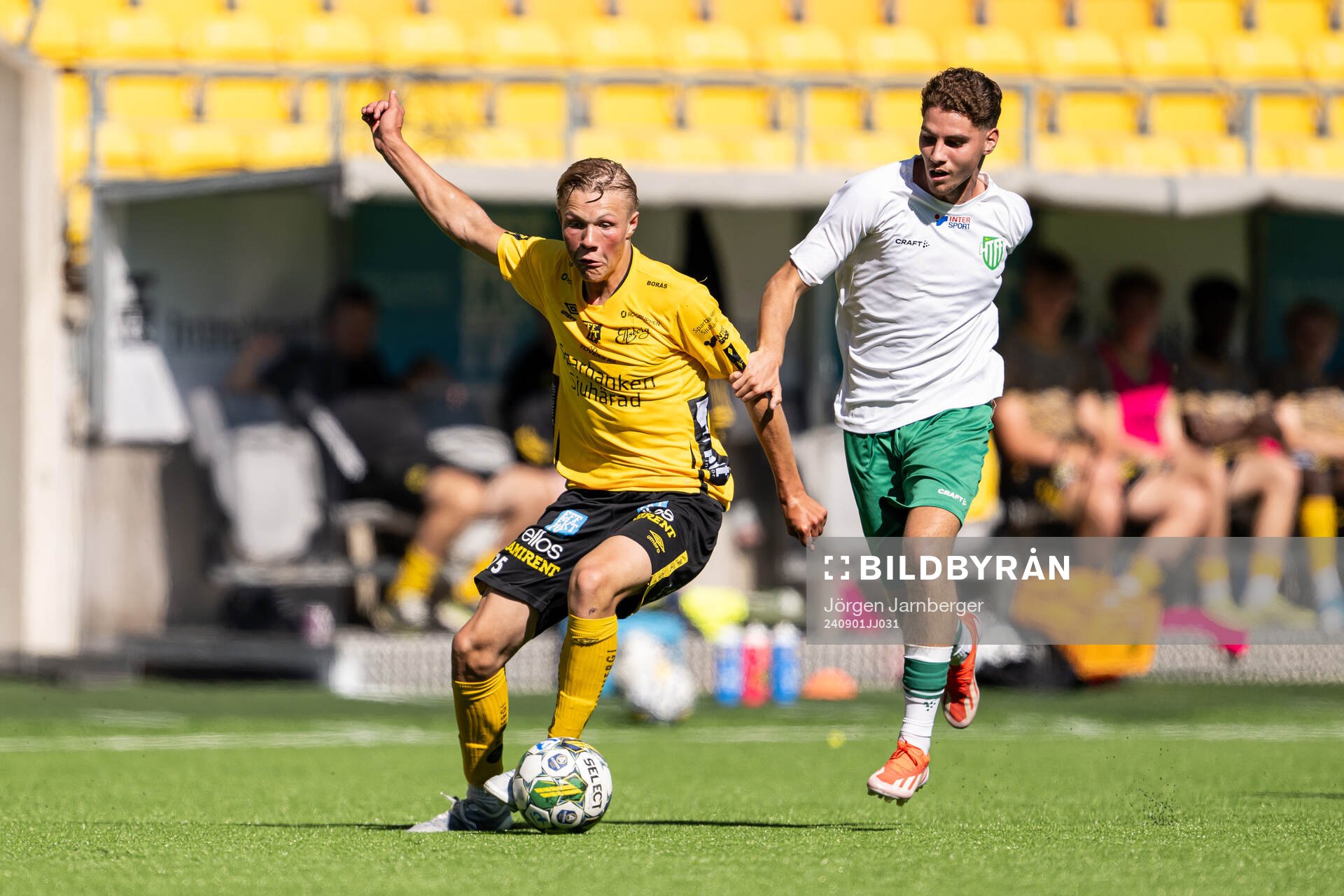 Elfsborgs Konrad Folkesson och Hammarbys Berkay Gurcan