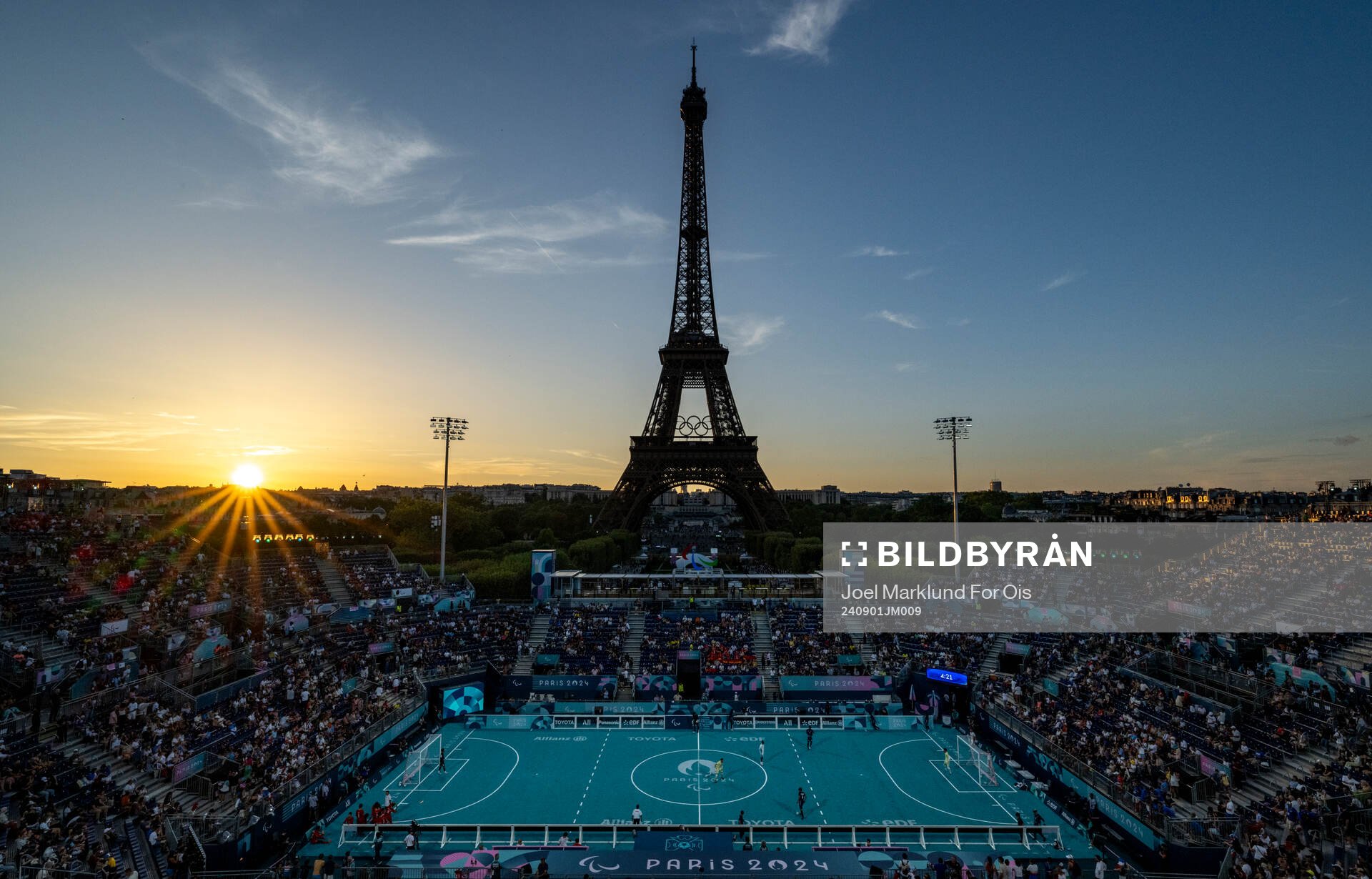 General view as the France blind football team warm up at