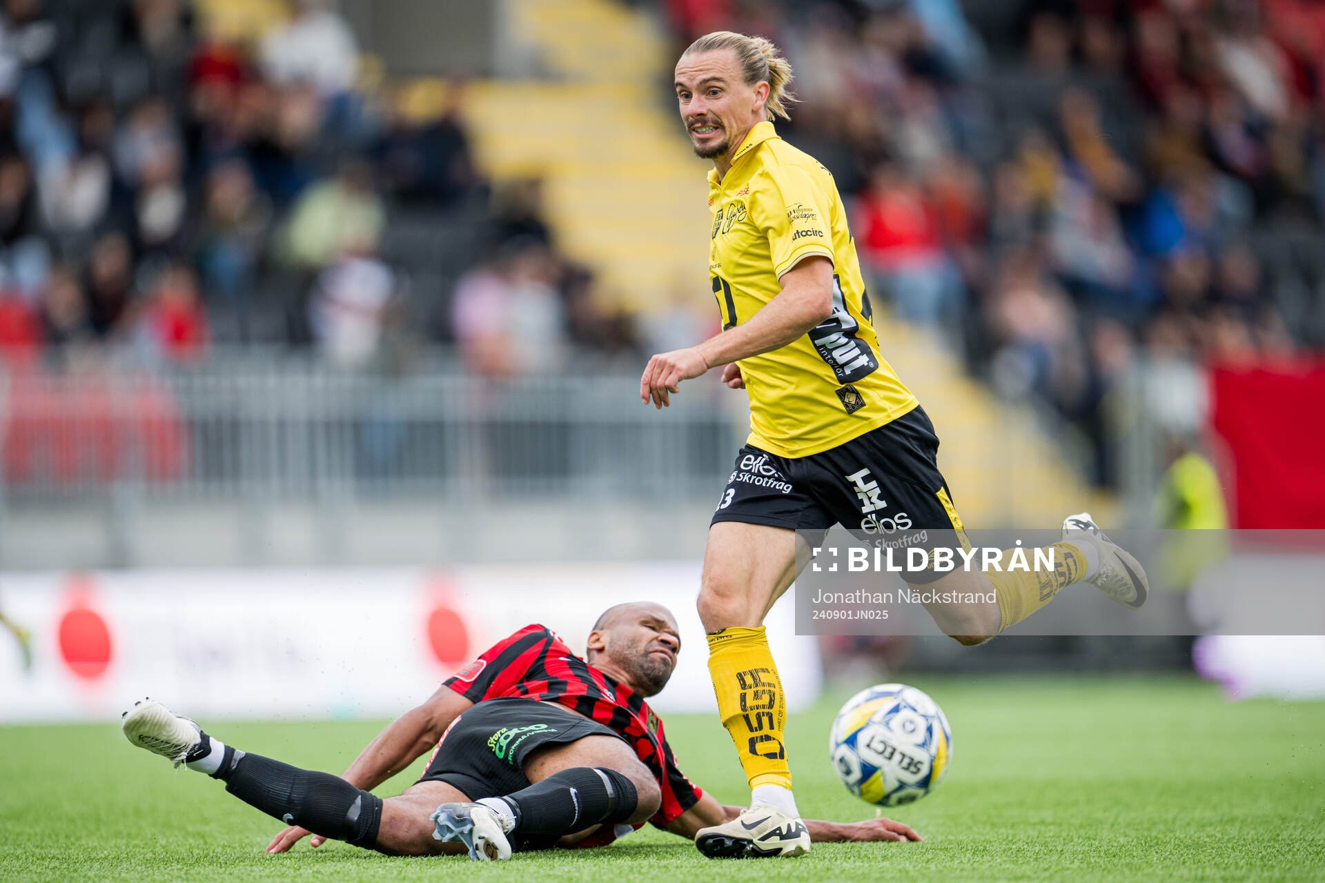Elfsborgs Niklas Hult och Brommapojkarnas Serge-Junior