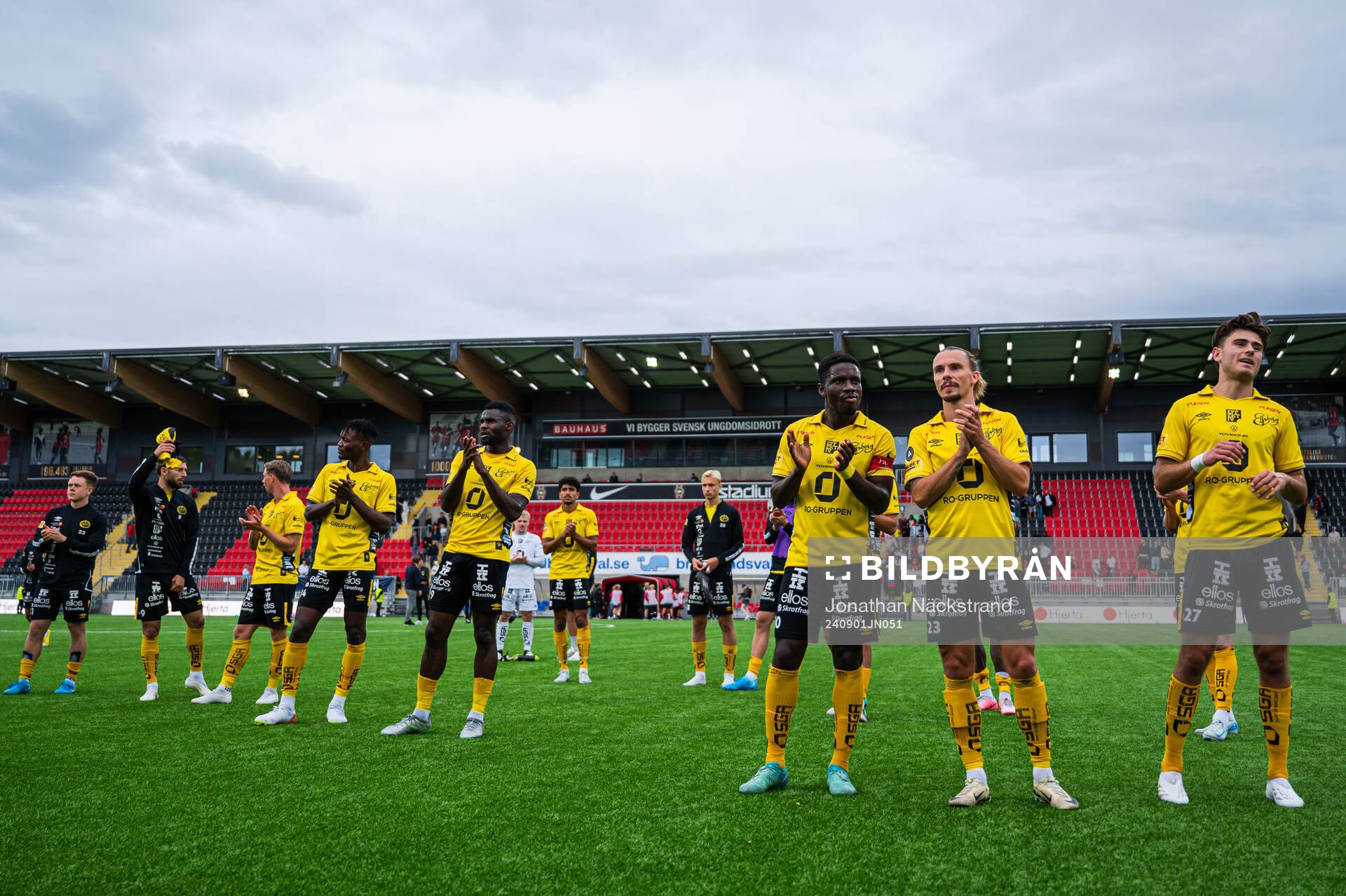 Elfsborgs spelare tackar publiken