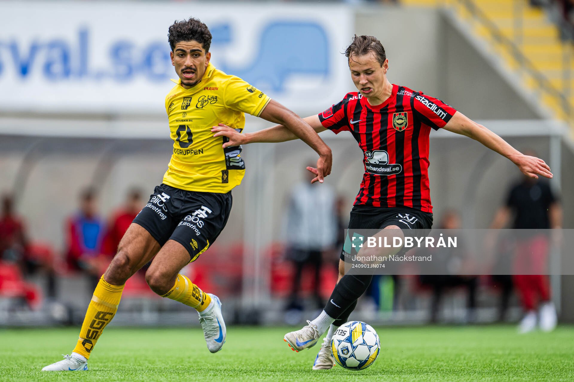 Elfsborgs Ahmed Qasem och Brommapojkarnas Alex Timossi